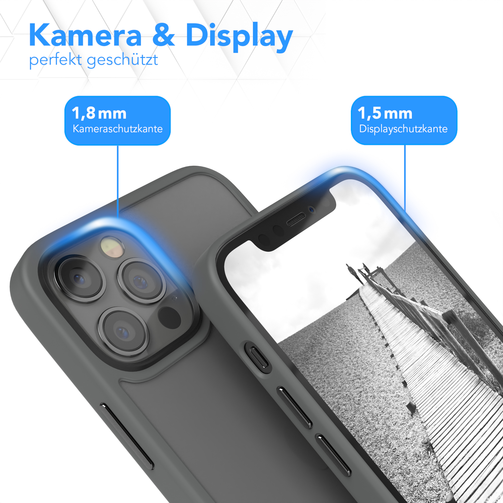 Handyhülle auf Telefon mit Kameradetails. Graue Hülle, schwarzes Telefon, Kameralinsen. Blauer Text.