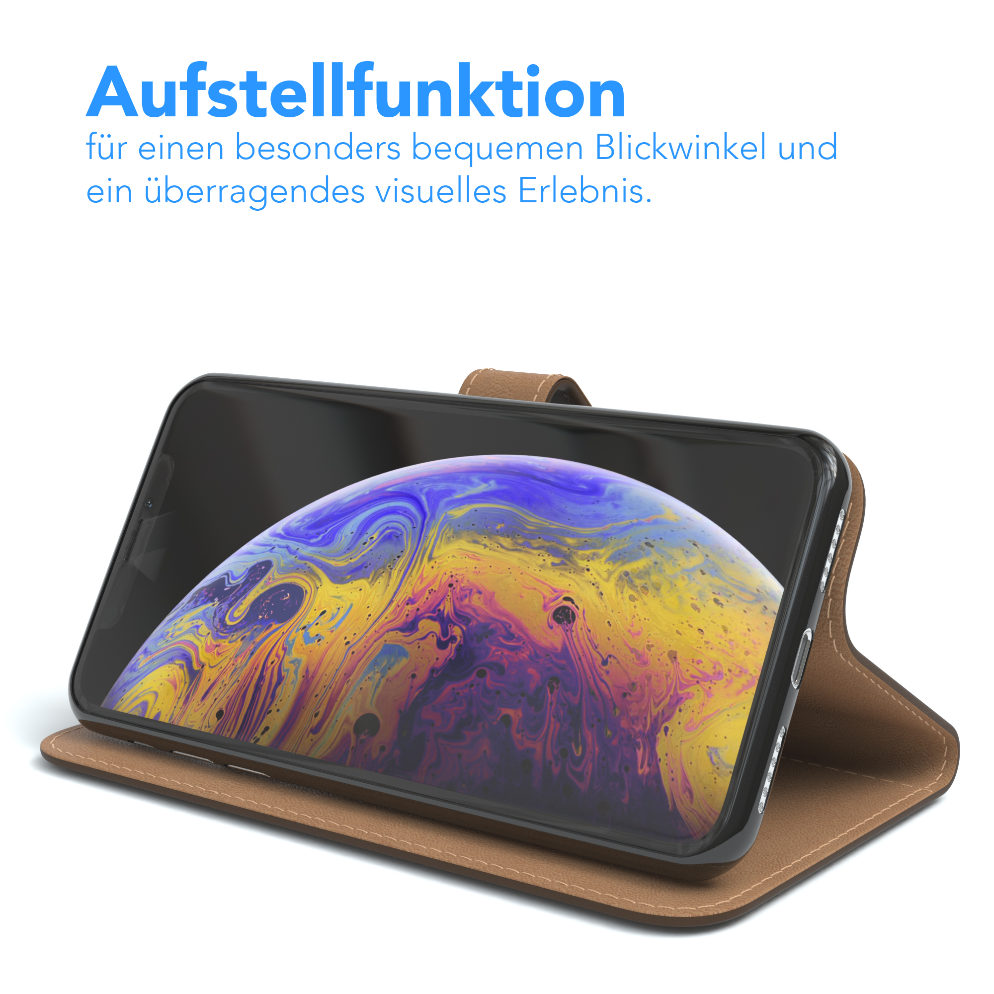 Geöffnete Handyhülle, die ein Telefon auf einer braunen Oberfläche abstützt.