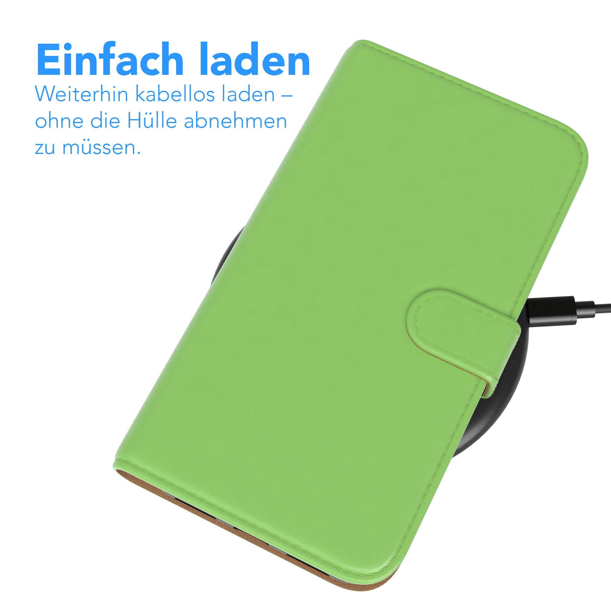 Grüne Handyhülle auf einem kabellosen Ladegerät. Schwarzes Ladegerät, weißer Hintergrund. Text: Einfach laden.