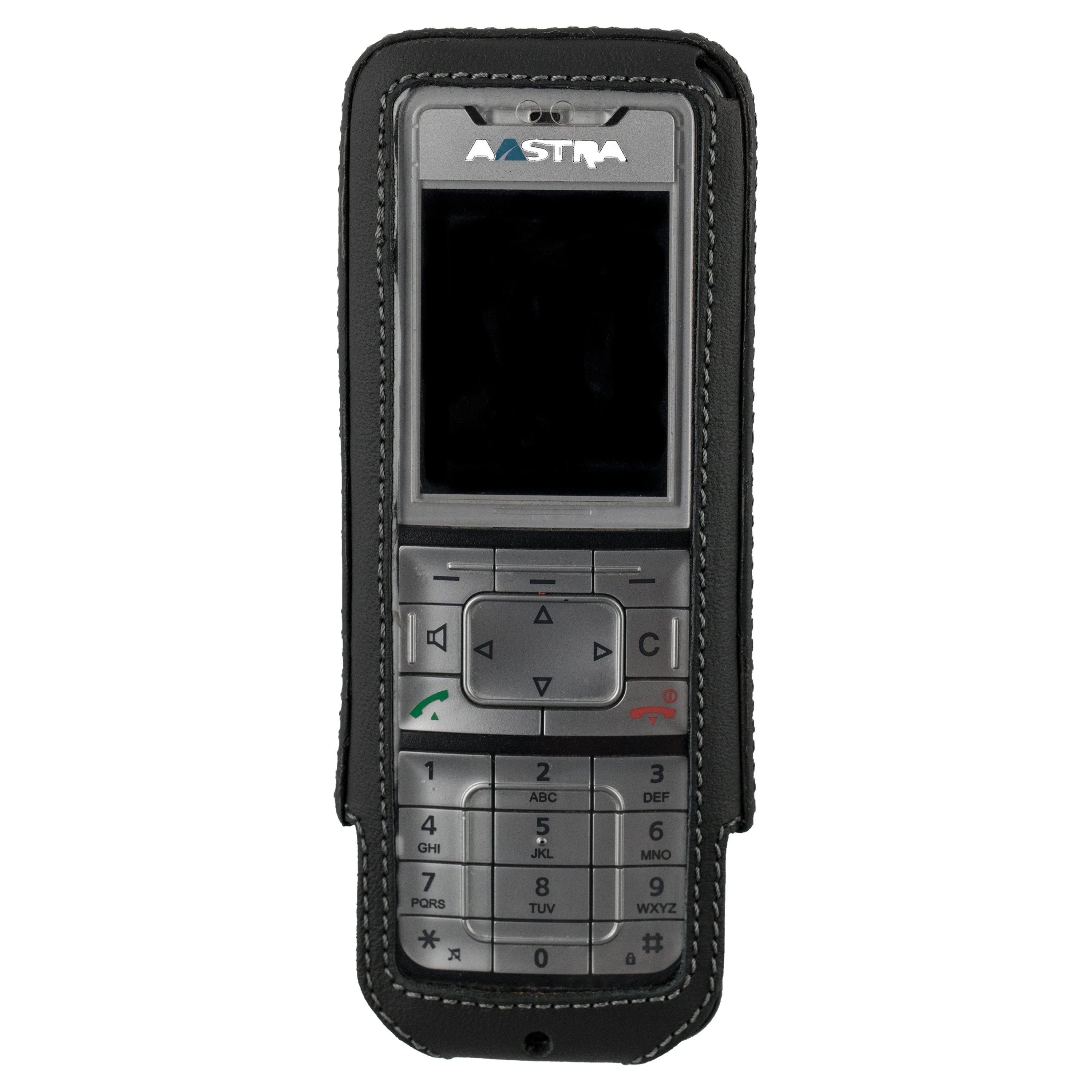 Ein silbernes Mobiltelefon in einer schwarzen Lederhülle, mit Tastatur und Bildschirm.