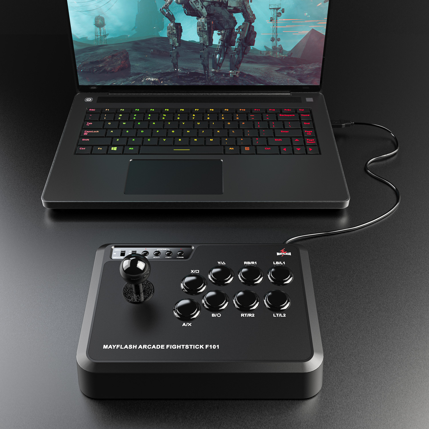 Mando de juego negro conectado a un portátil, mostrando una escena de juego.