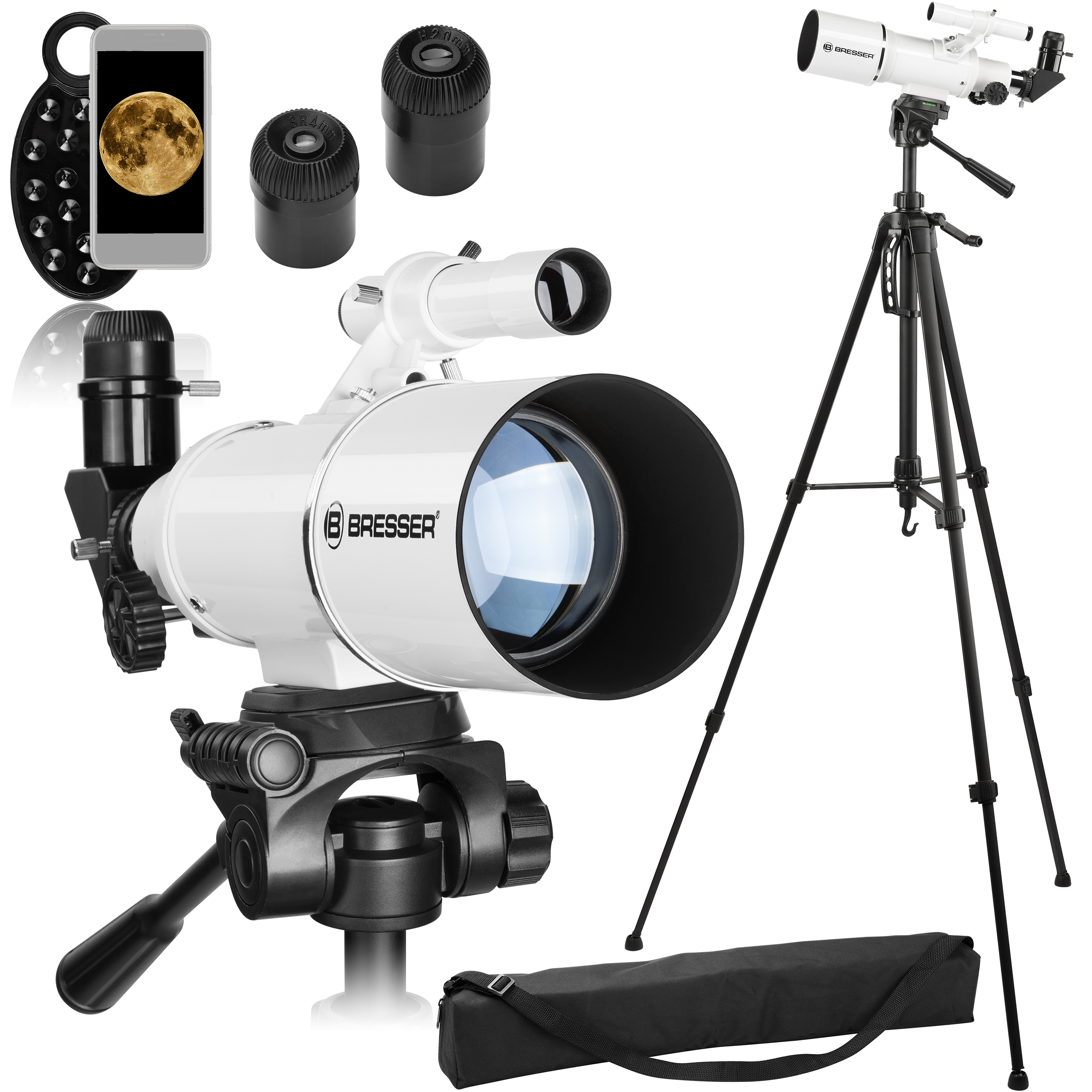 Telescopio blanco con accesorios, trípode y teléfono mostrando imagen lunar. Fondo blanco.