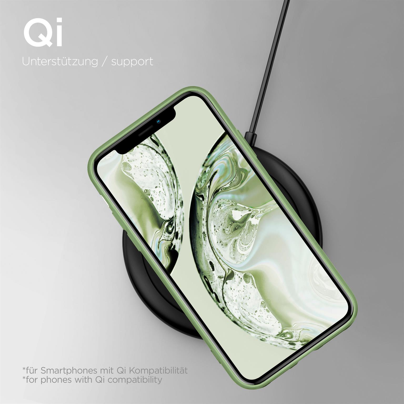 Grüne Handyhülle auf einem kabellosen Ladegerät. Text: Qi-Unterstützung.