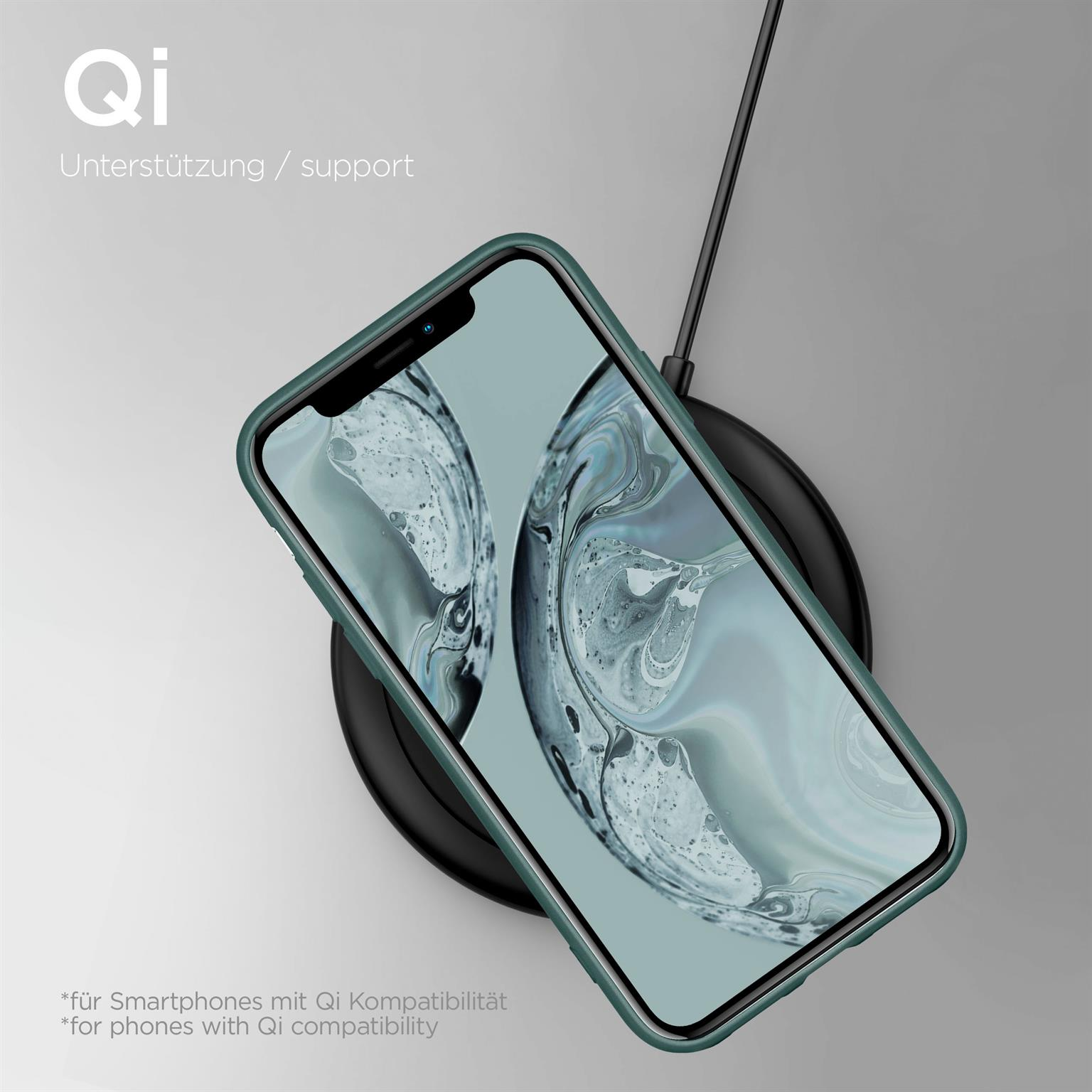 Telefon auf kabellosem Ladegerät, grüne Hülle. Text: Qi-Unterstützung.
