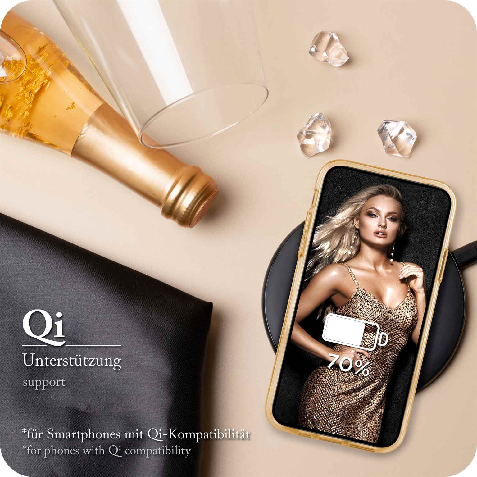 Frau mit Telefon auf Ladegerät. Champagnerflasche, Glas und Diamanten. Goldene Hülle.