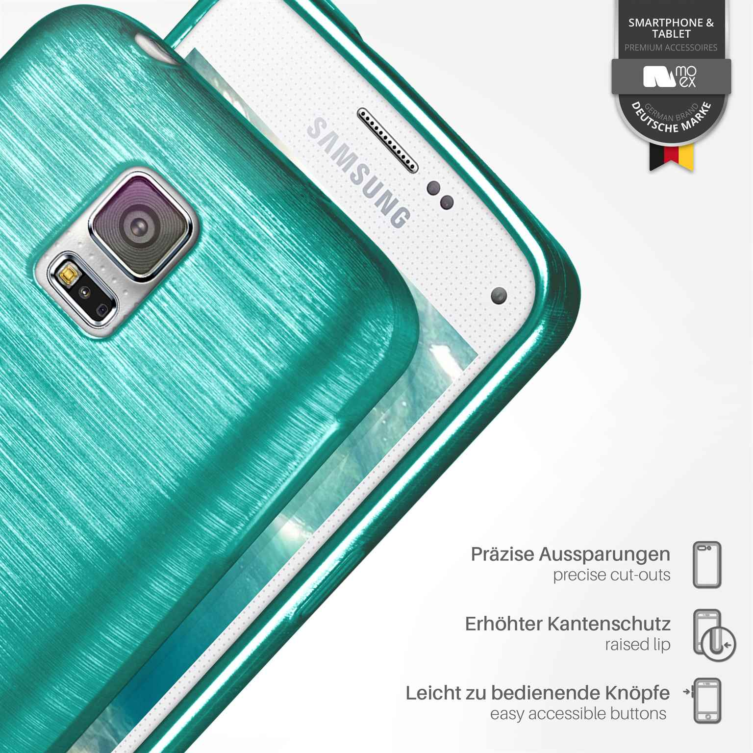 Grüne Handyhülle mit Metallic-Finish, Text und Aussparungen.