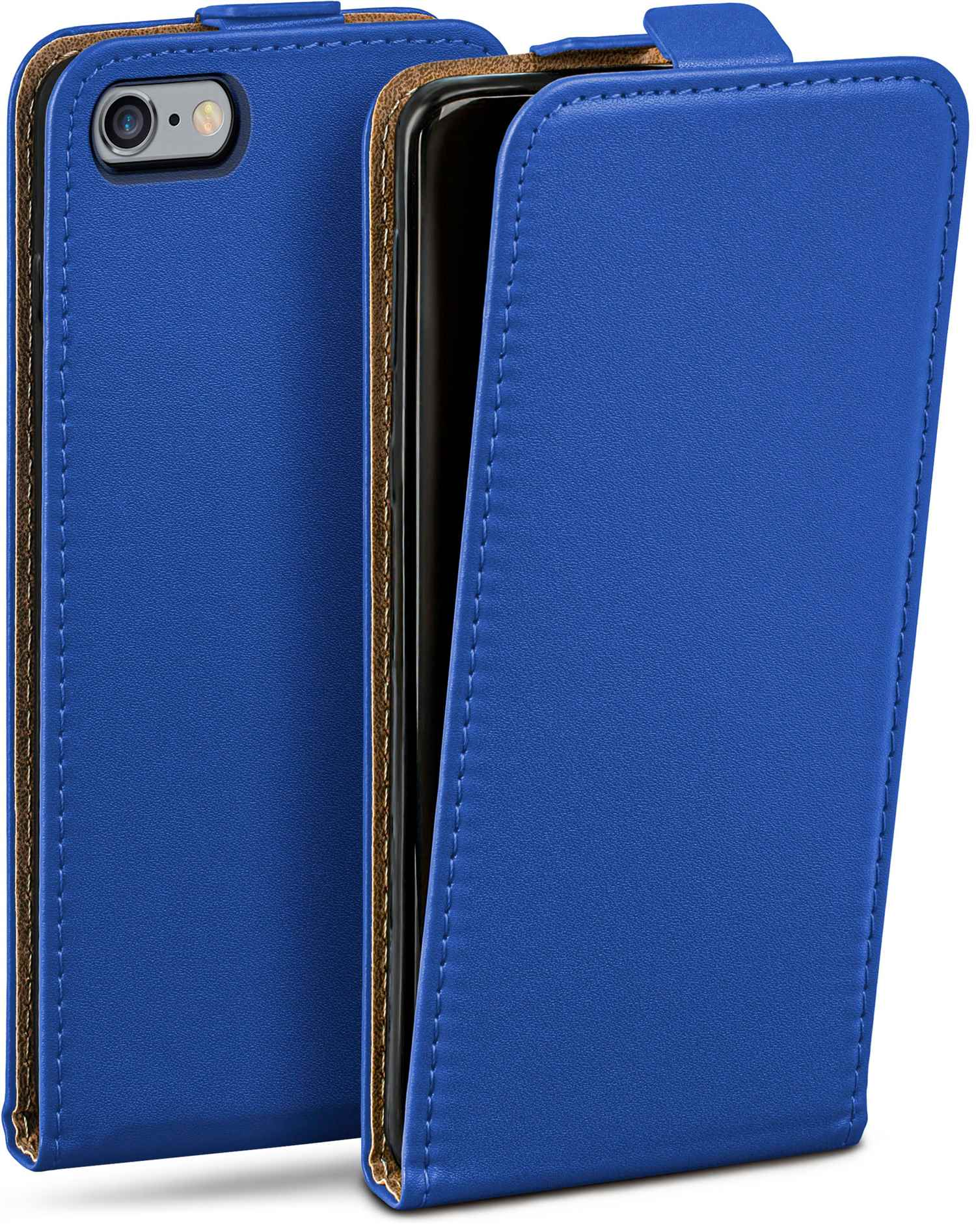 Eine blaue Leder-Handyhülle, geschlossen, mit einem Telefon darin.