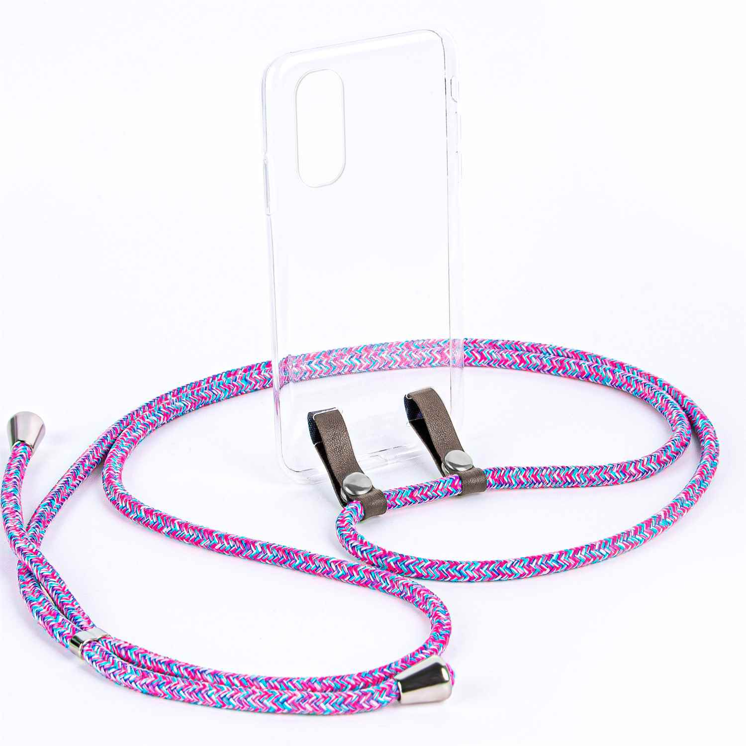 Pink-blau geflochtene Handykette an einer transparenten Handyhülle, auf weißem Untergrund.