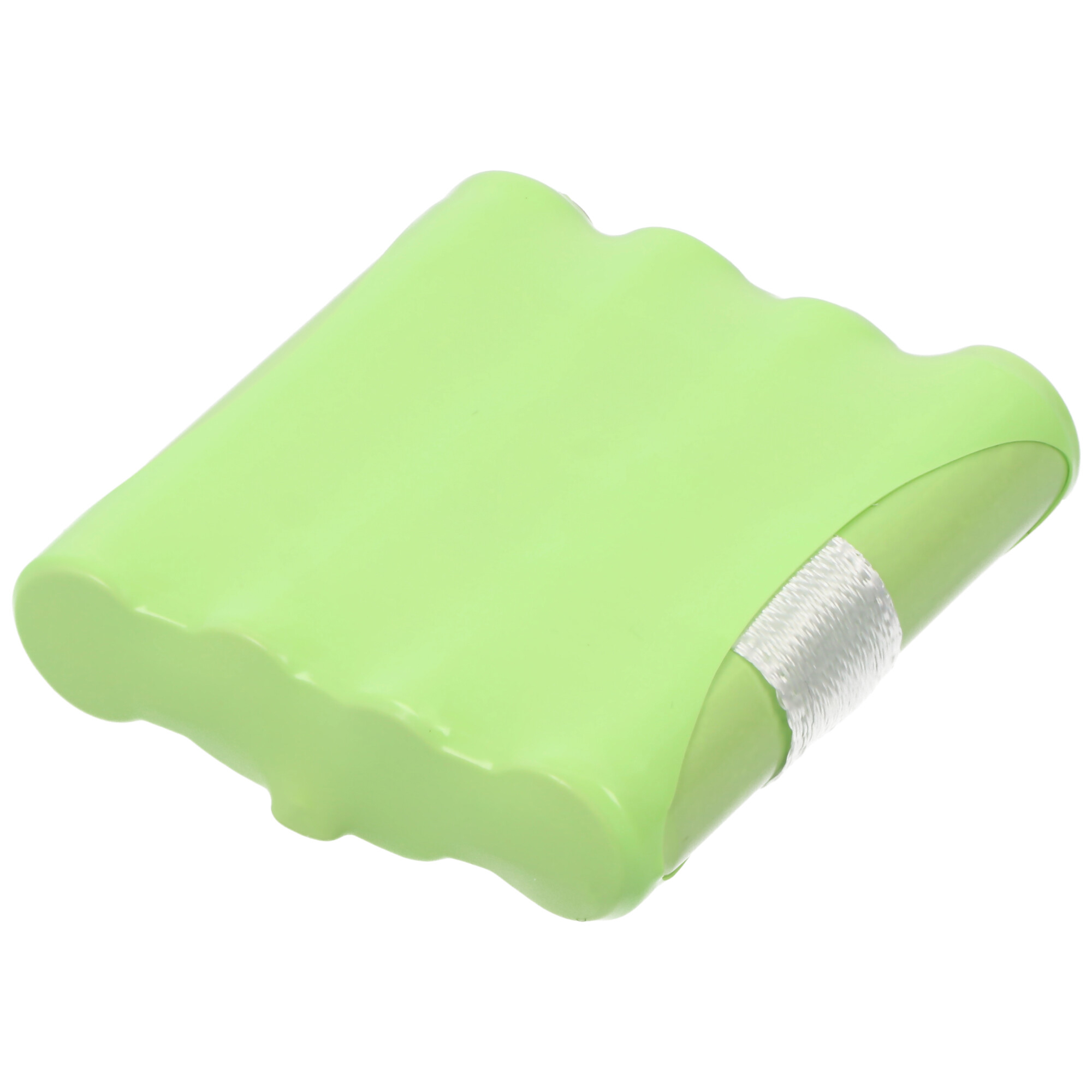 Groen batterijpakket met een witte sticker. Het heeft een golvende bovenrand en een glad oppervlak.