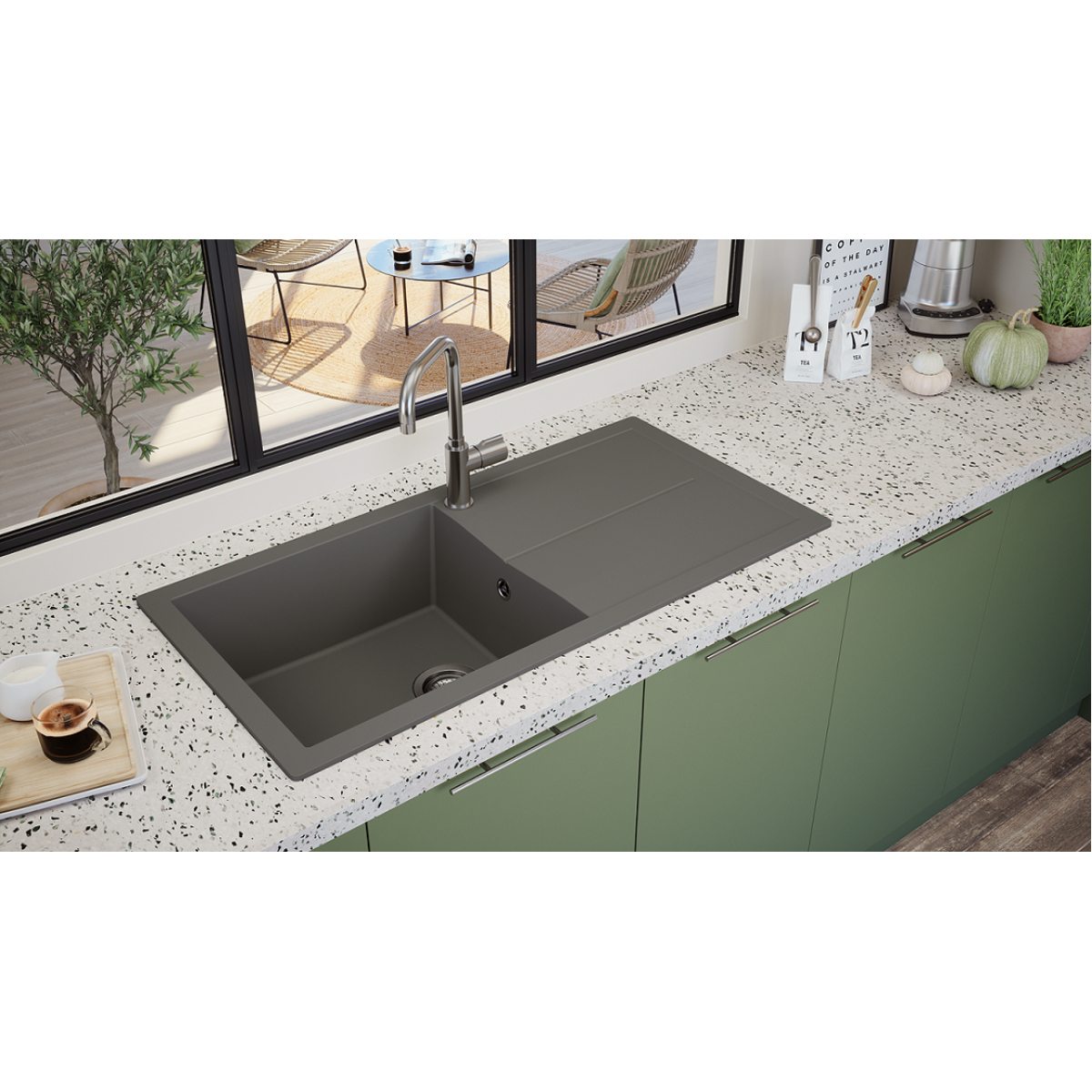 Küchenspüle mit Wasserhahn. Die Arbeitsplatte ist gesprenkelt, die Schränke sind grün, und ein Fenster ist im Hintergrund.