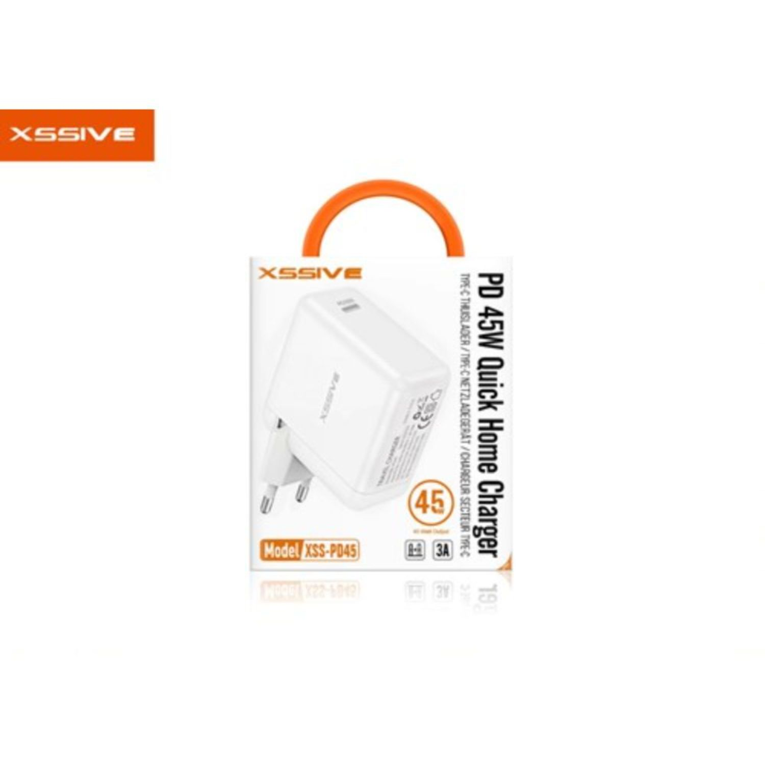 Eine weiße Box mit einem Ladegerät. Die Box hat den Namen XSSIVE und ein PD 45W Quick Home Charger Etikett.