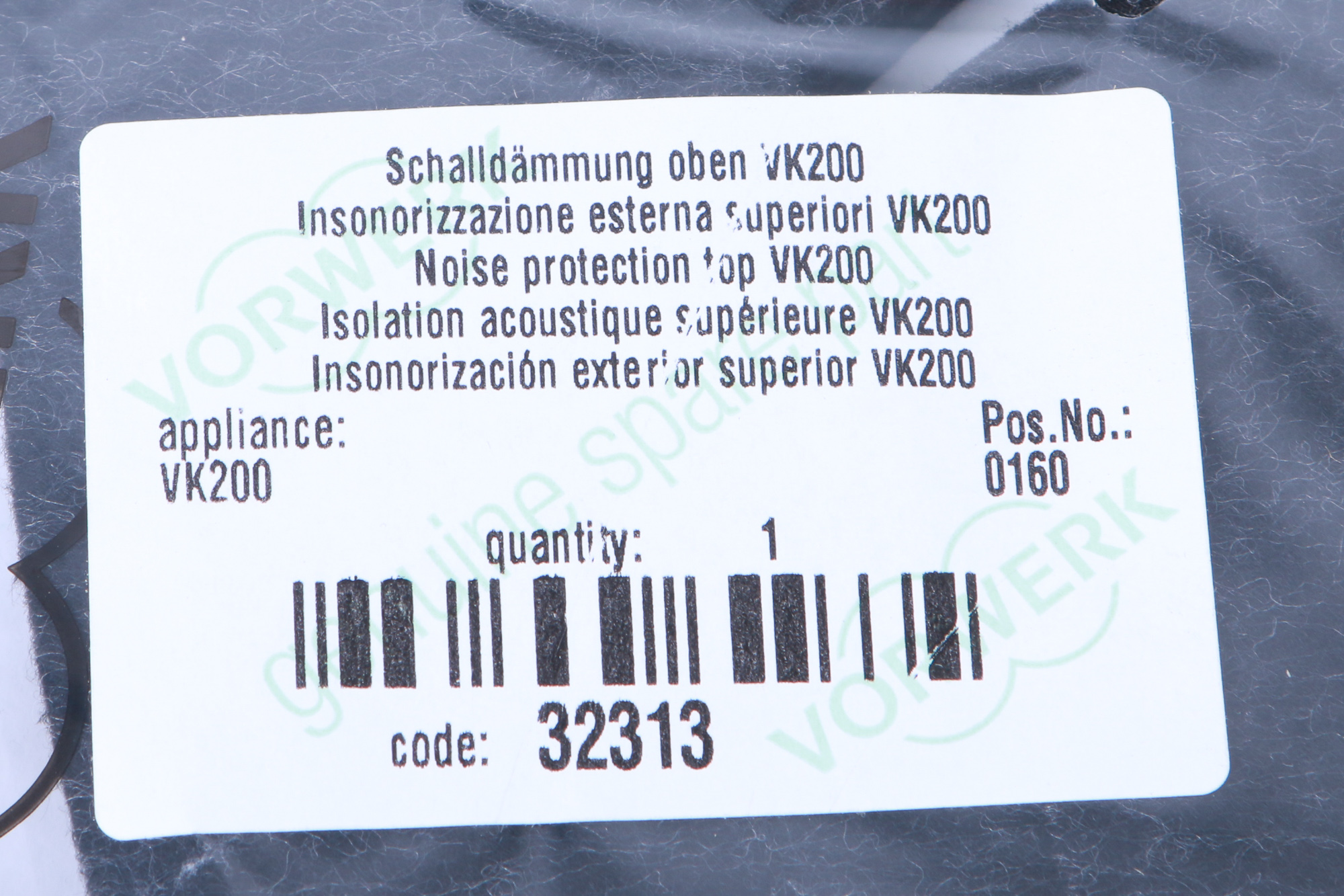 Ein Etikett mit deutschem, italienischem und englischem Text über Lärmschutz und Produktdetails.