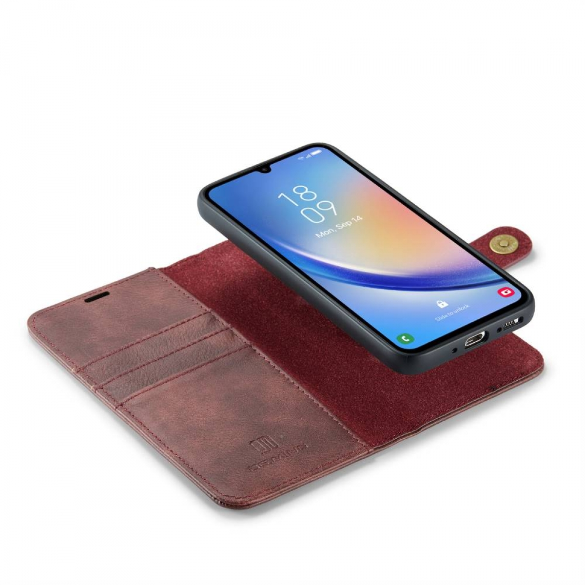 Geöffnete braune Handyhülle mit schwarzem Handy. Das Handy zeigt einen Sperrbildschirm mit Datum und Uhrzeit.