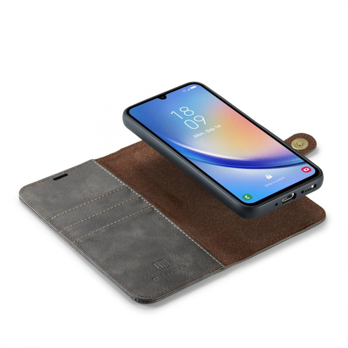 Smartphone in einer grau-braunen Lederhülle, geöffnet, mit sichtbaren Karten.