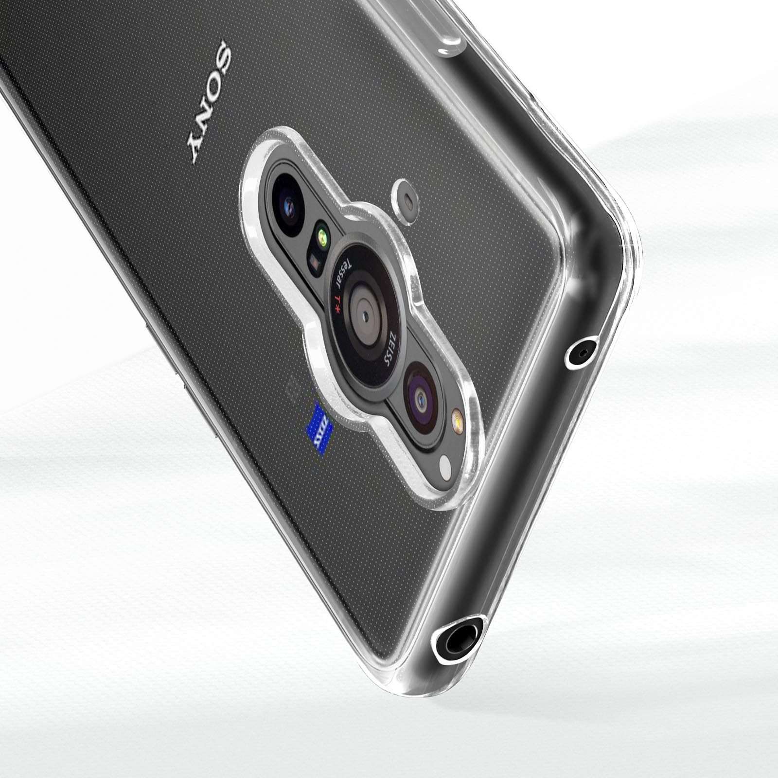 Custodia trasparente per telefono attorno a un telefono con più fotocamere. Il telefono ha un obiettivo ZEISS.