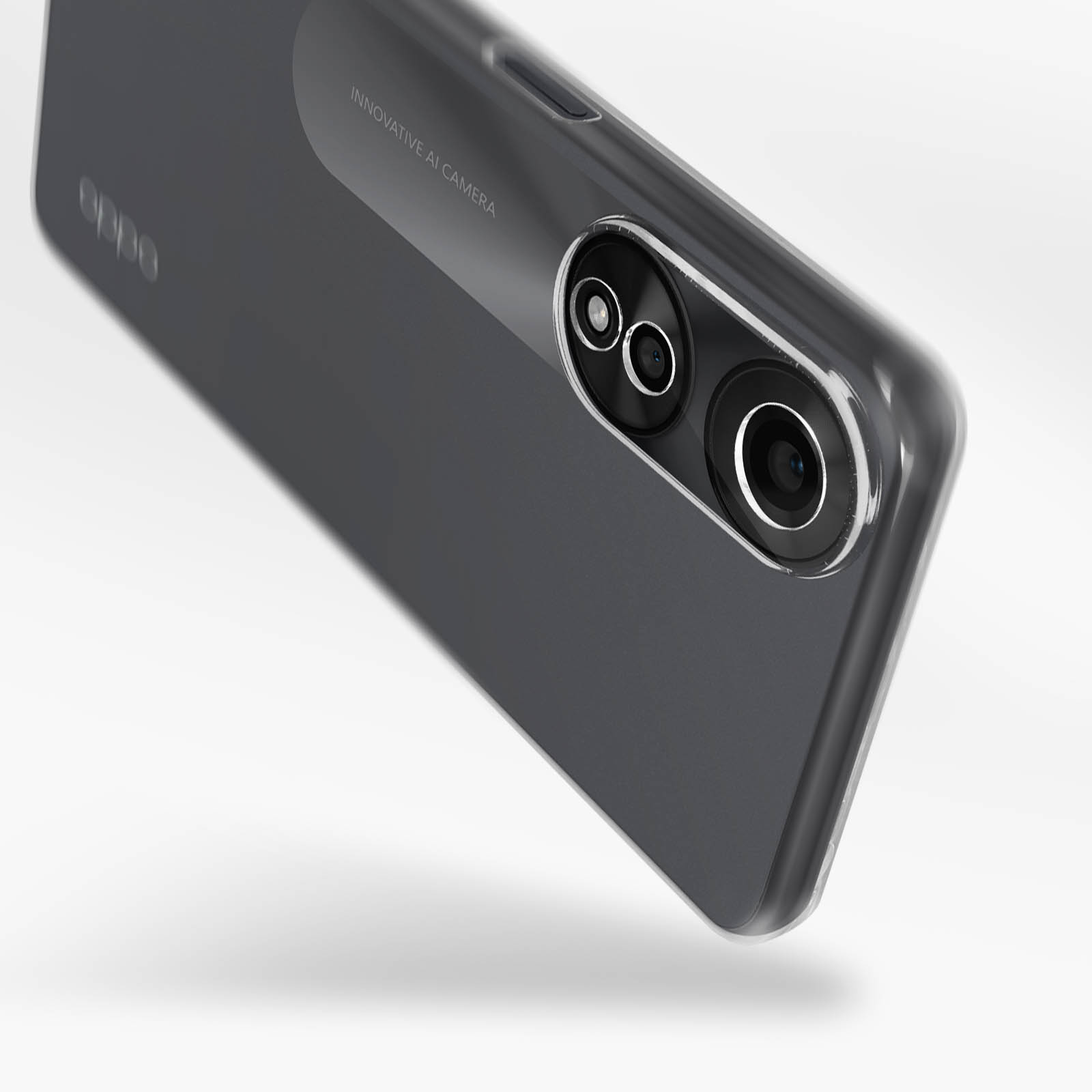 Primer plano de un teléfono Oppo, con una cámara de triple lente. El teléfono es gris, con un diseño elegante.