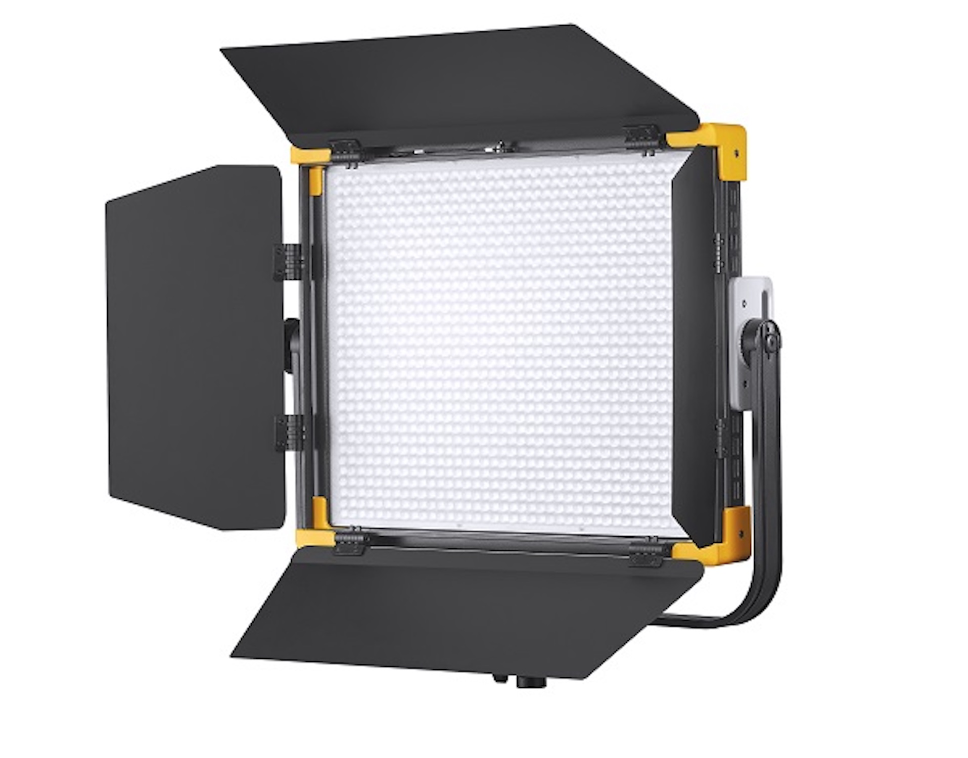 Lumière de studio avec volets. Forme carrée avec une grille de LED. Elle a des protections d'angle jaunes et une poignée noire.
