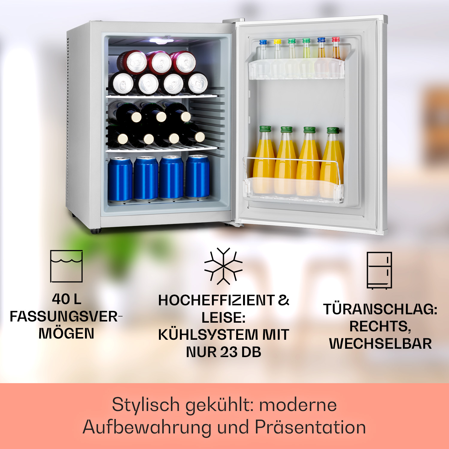 Offener Minikühlschrank mit Getränken. Text über Kapazität und Eigenschaften.