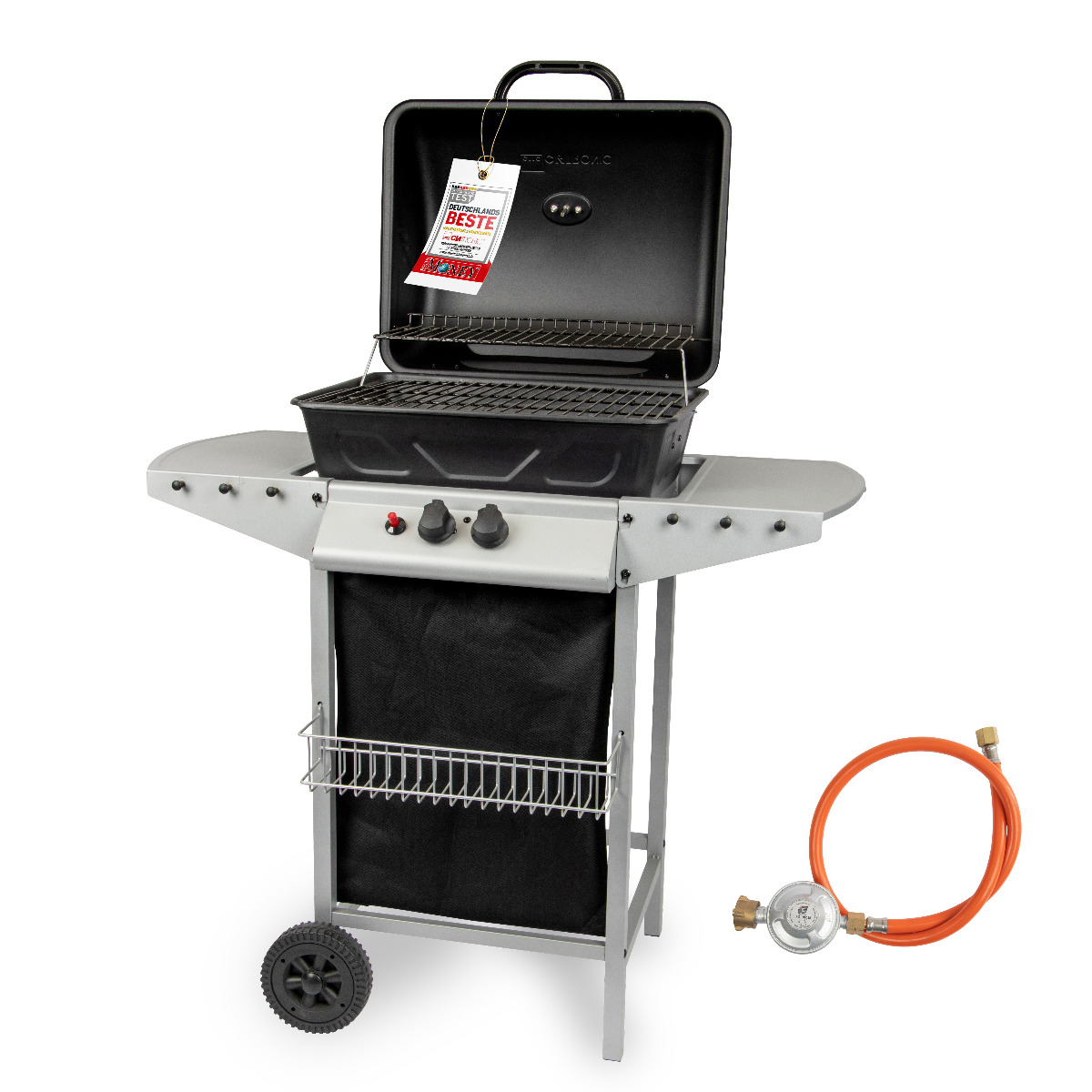 Gasgrill mit schwarzem Deckel. Oranger Gasschlauch ist angeschlossen. Etikett sagt 'BESTE'.