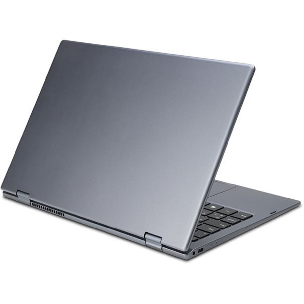 Ein geschlossener Laptop in grauer Farbe, leicht geöffnet, Tastatur sichtbar.