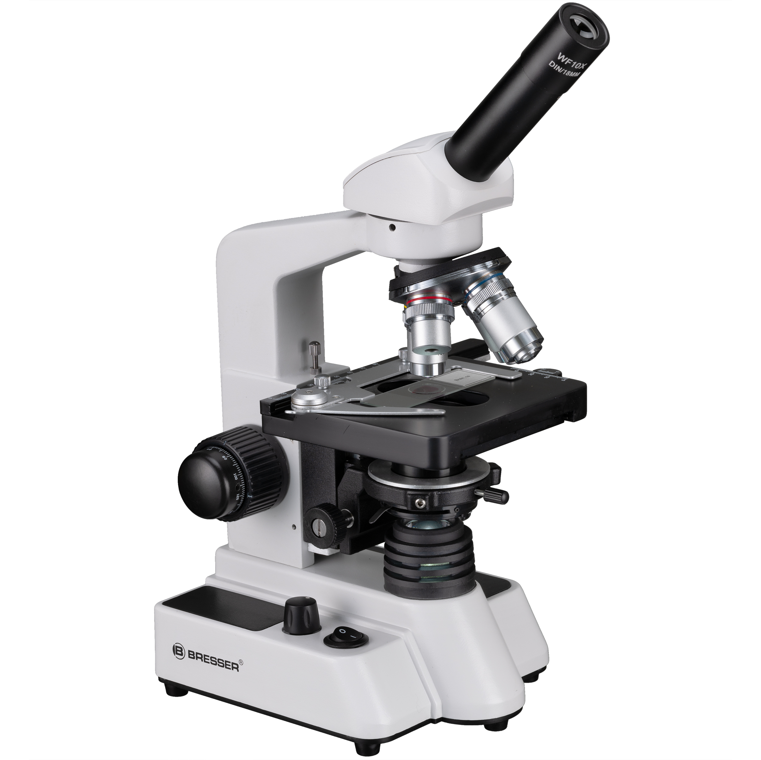 Un microscopio blanco y negro con una base blanca y una lente negra.