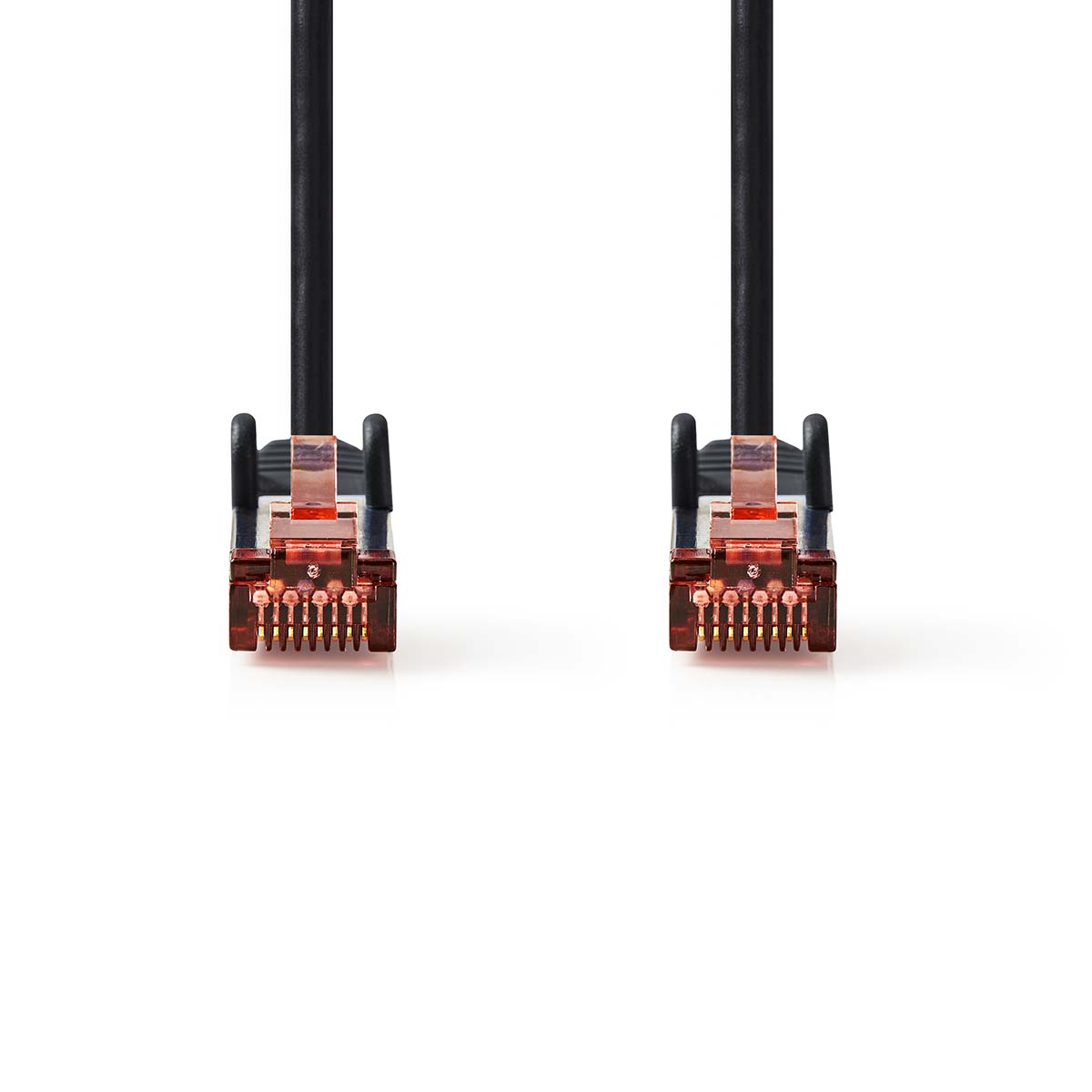 Due connettori per cavi di rete RJ45 con teste in plastica rossa collegati a un cavo nero.