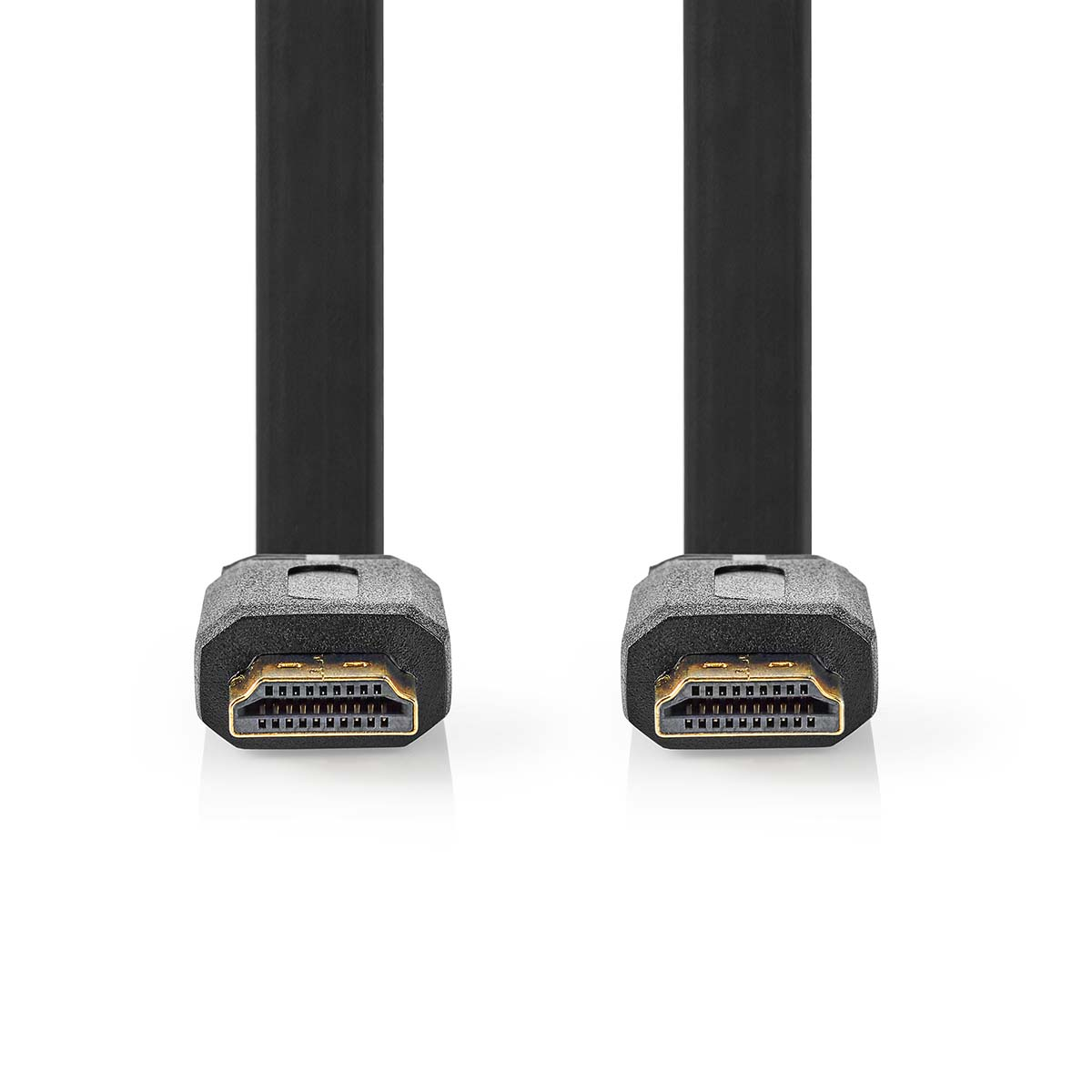 Twee zwarte HDMI-kabels met connectoren, close-up op de uiteinden.