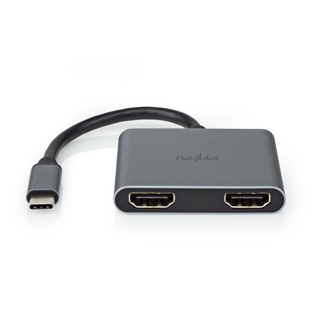 Grauer Adapter mit USB-C und zwei HDMI-Anschlüssen. Der Markenname 'nedis' ist aufgedruckt.