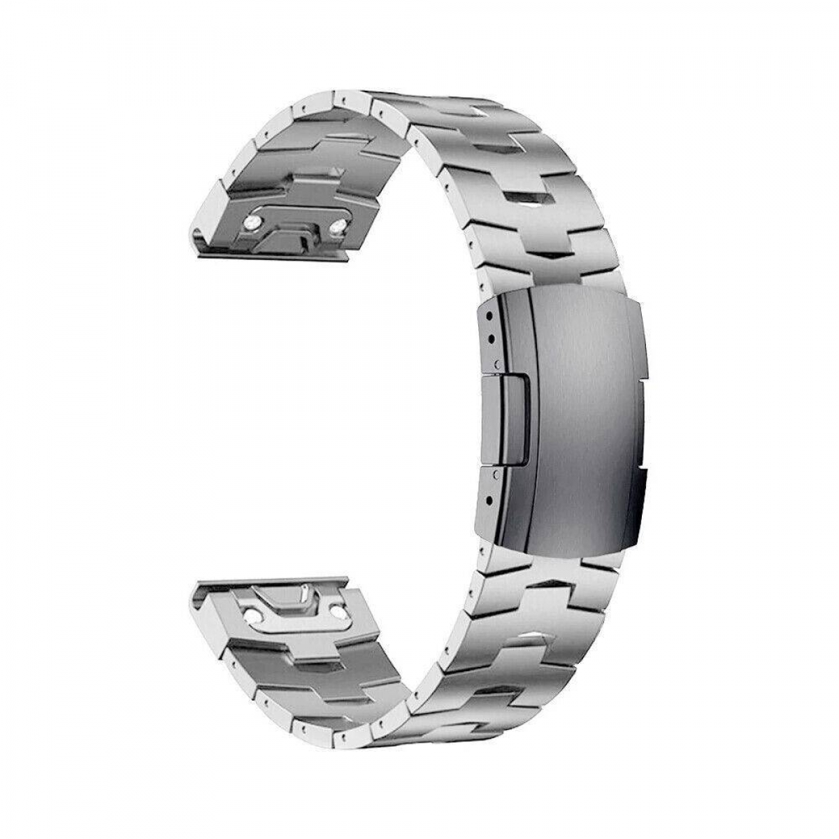 Ein silbernes Uhrenarmband mit Metallverschluss und einer Reihe rechteckiger Glieder, auf weißem Hintergrund.
