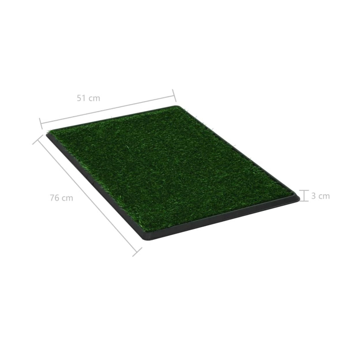 Grüne Kunstrasenmatte auf schwarzem Rahmen. Misst 76x51 cm und ist 3 cm dick. Weißer Hintergrund.