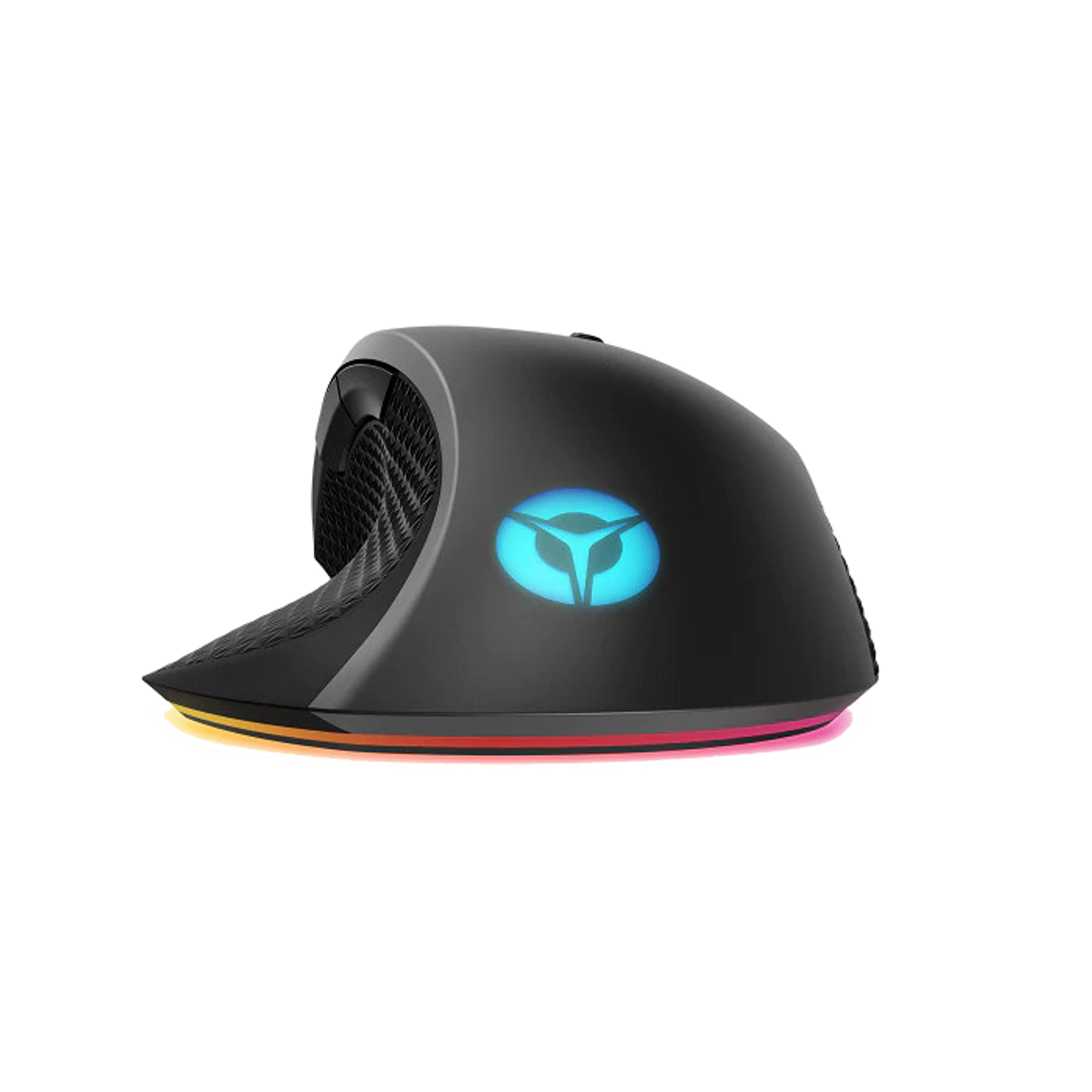 Czarna mysz gamingowa z kolorowym paskiem świetlnym i podświetlanym logo. Leży na czarnym tle.