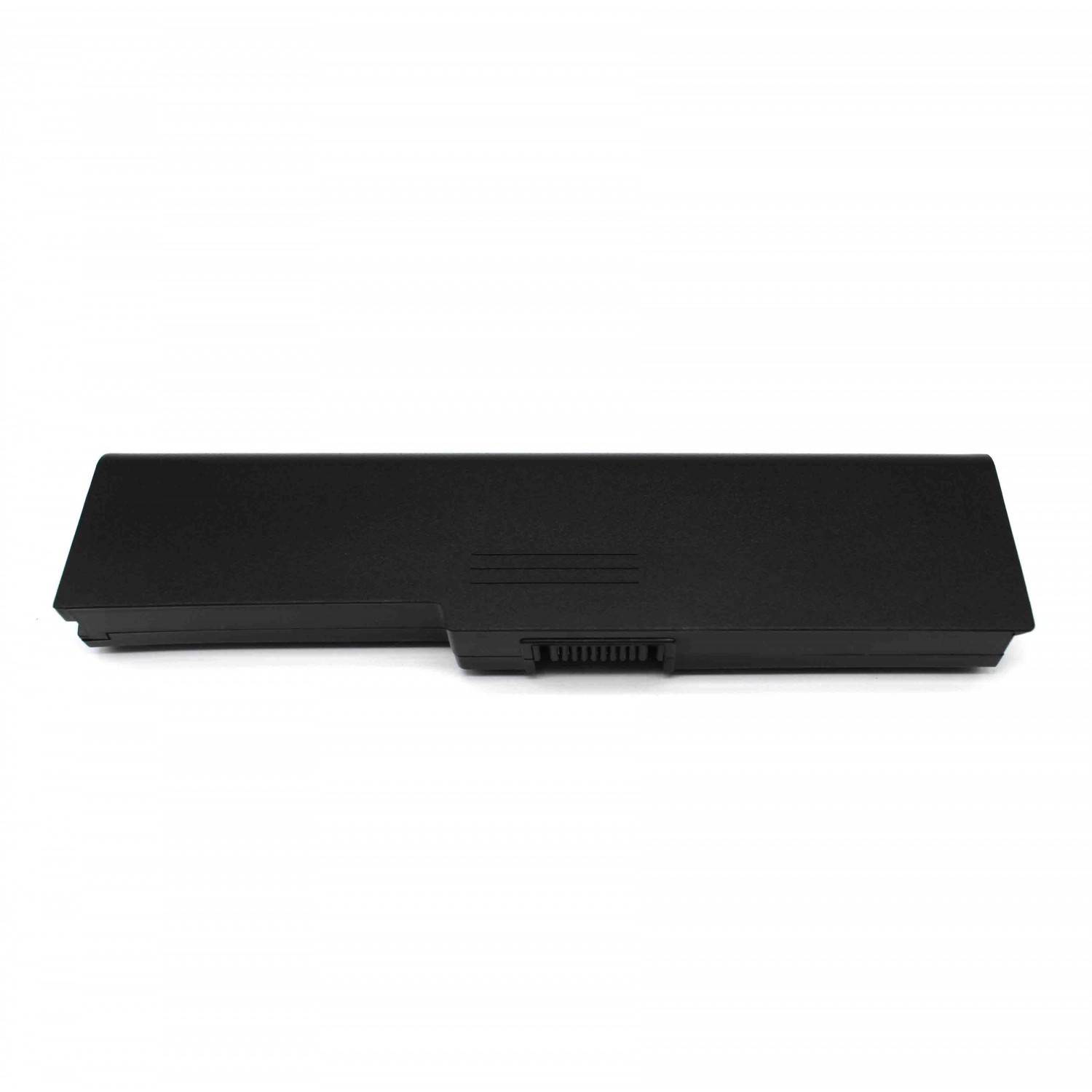 Batería de portátil negra, forma rectangular, aislada sobre fondo blanco.