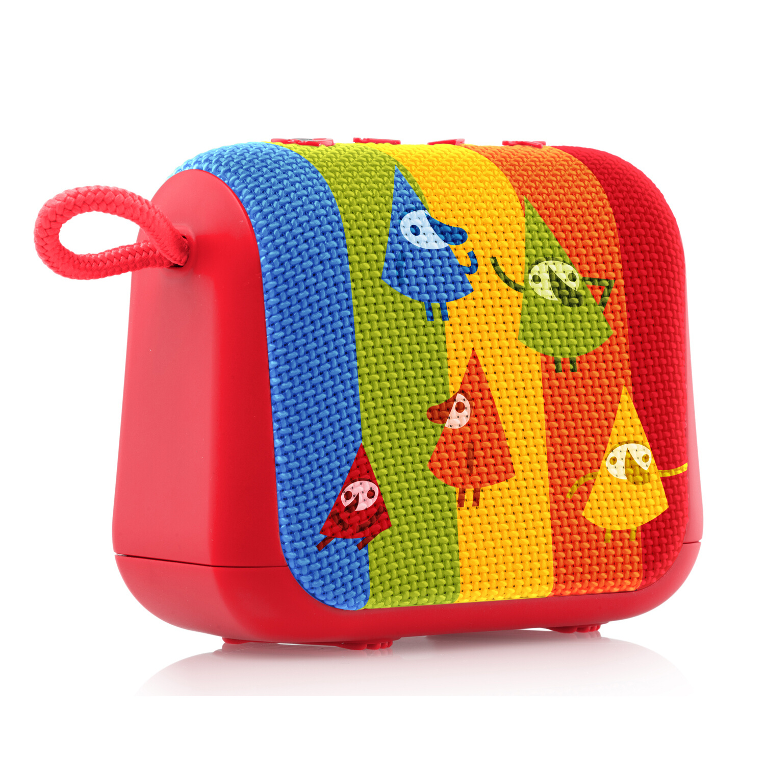 Roter und mehrfarbiger tragbarer Lautsprecher, Regenbogenstoff, Cartoonfiguren, rote Akzente, weißer Hintergrund.