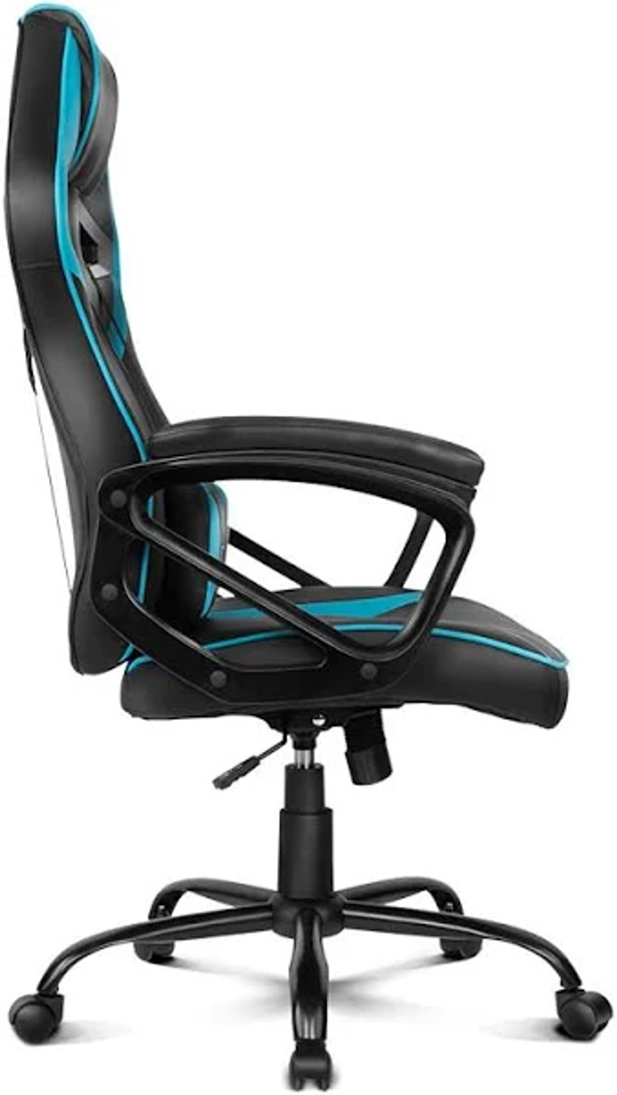 Una silla gaming negra y azul, vista lateral. La silla tiene reposabrazos y base de cinco puntos.
