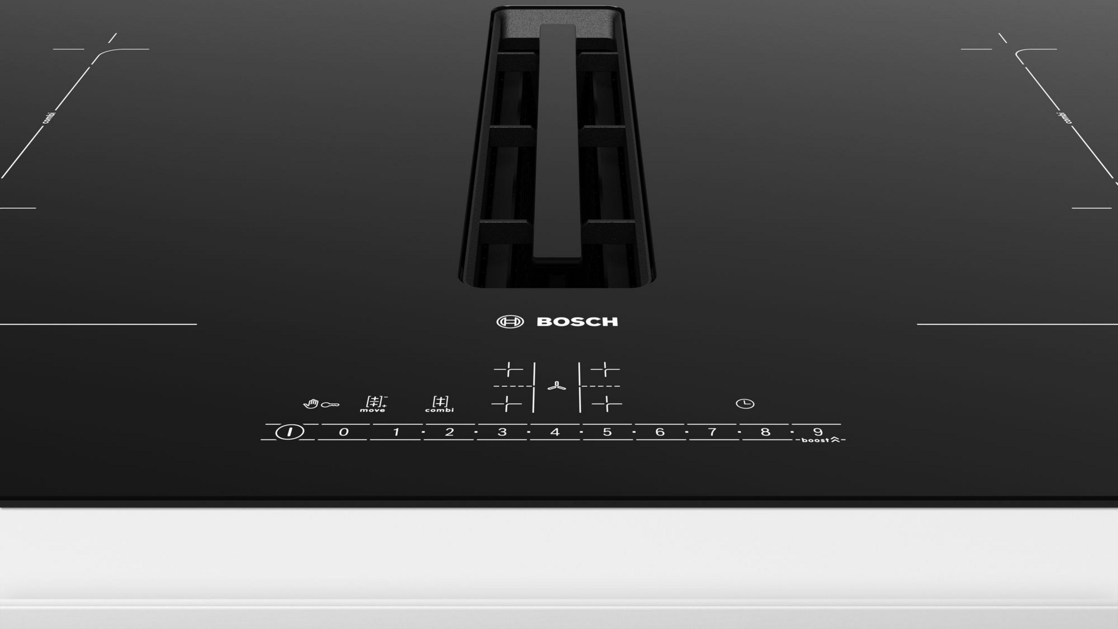 Un piano cottura a induzione nero con comandi touch e il logo Bosch.