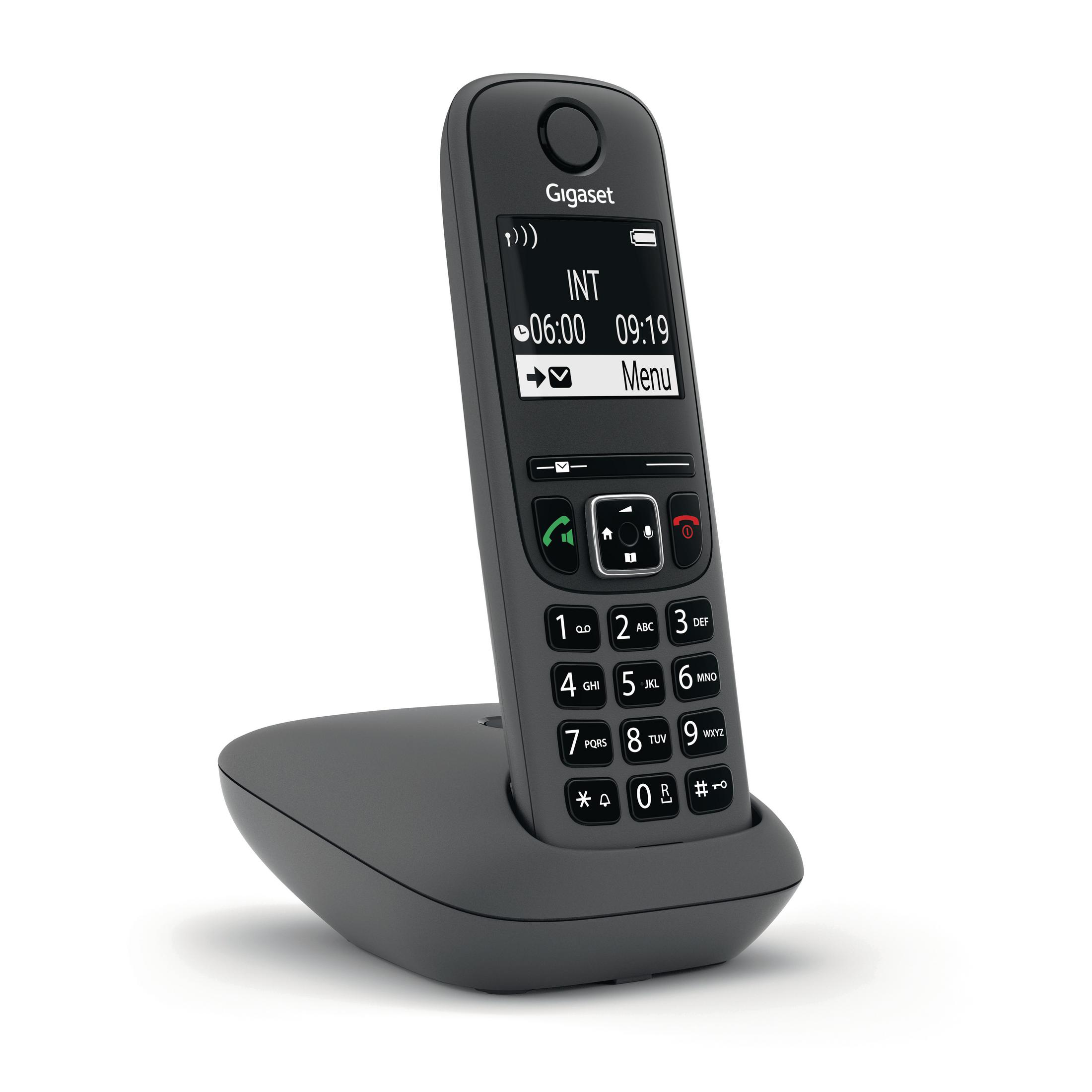 Un telefono cordless Gigaset nero su una base di ricarica. Lo schermo mostra l'ora e le opzioni.