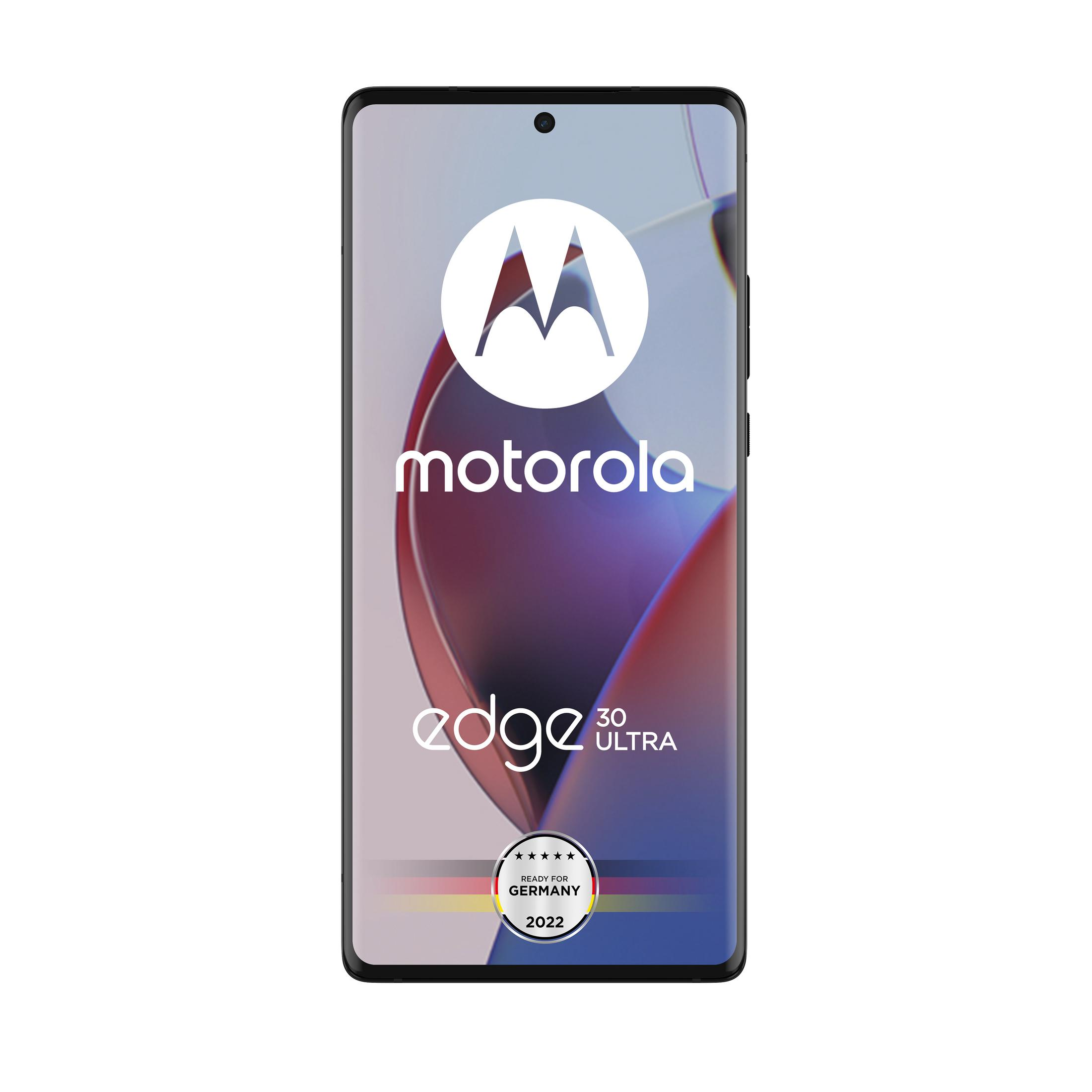 Ein Motorola Edge 30 Ultra Smartphone mit dem Motorola Logo und einem stilisierten Design.