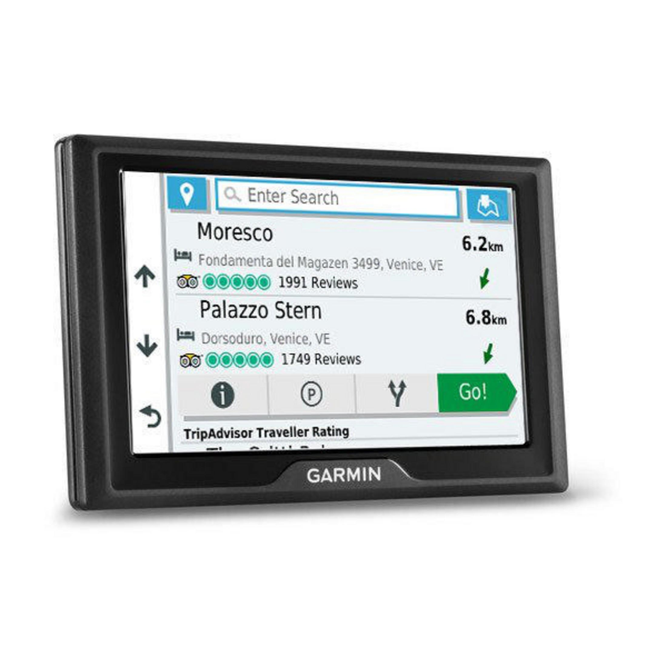 Garmin GPS-Gerät, das eine Karte mit Navigationsdetails anzeigt.