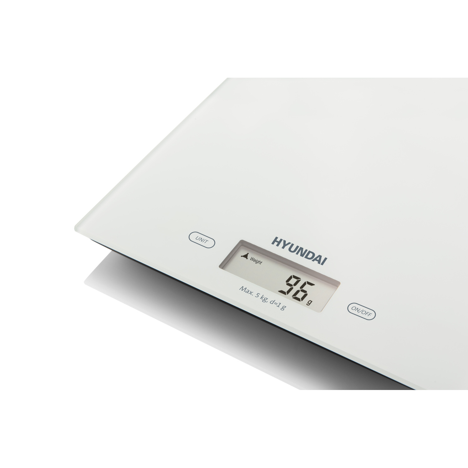 Eine weiße Digitalwaage mit 96g. Das Display und die Bedienelemente sind sichtbar. Der Markenname ist Hyundai.