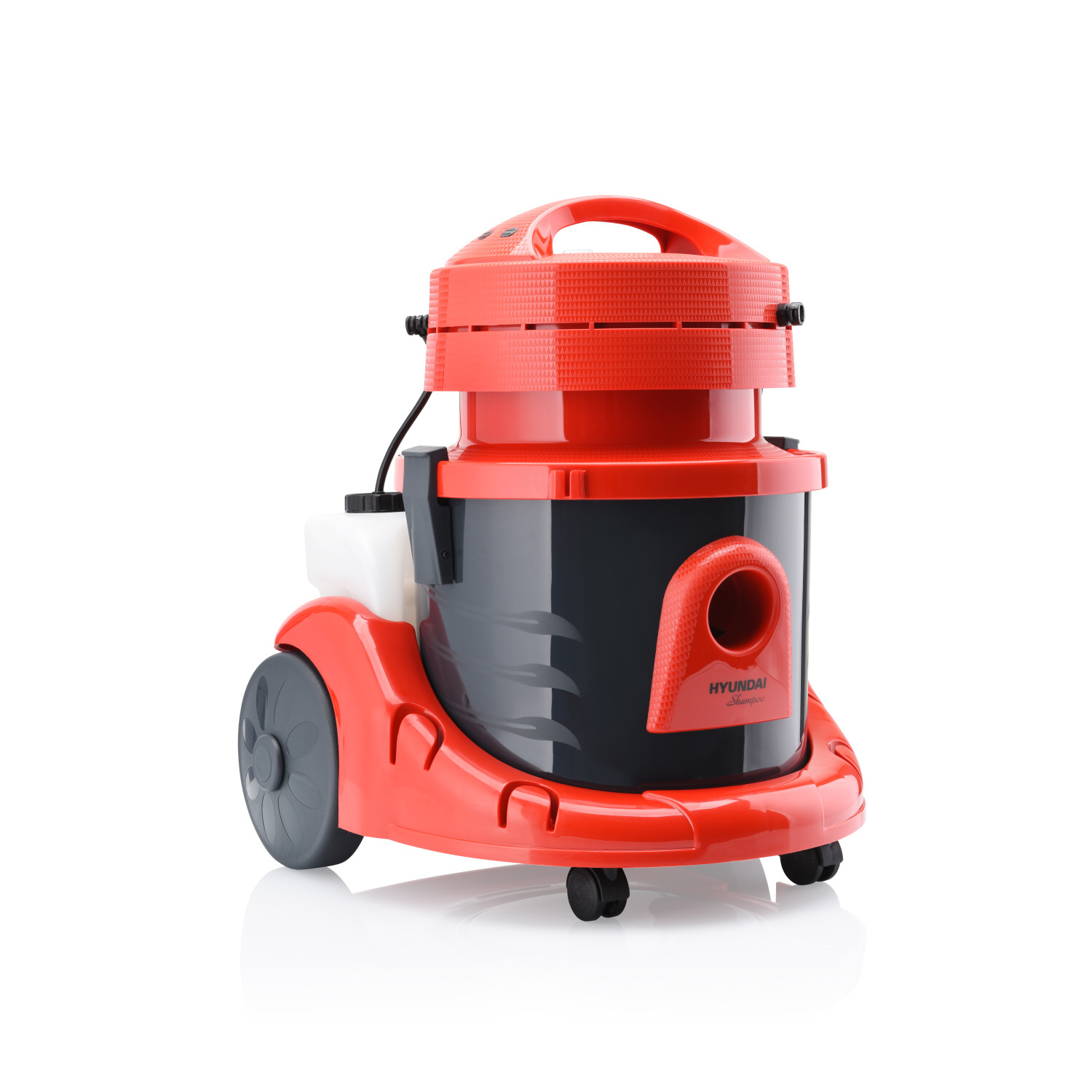 Czerwony i czarny odkurzacz na białym tle z kołami.