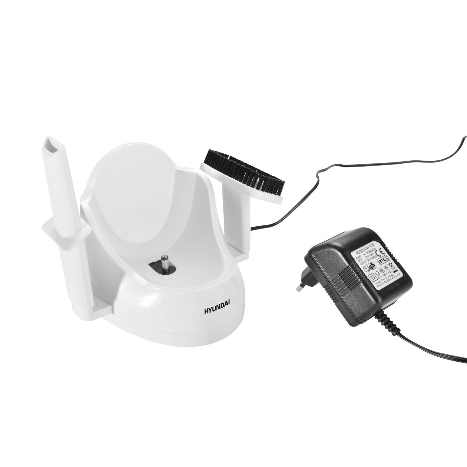 Weiße Hyundai-Staubsauger-Ladestation, Zubehör und schwarzer Netzadapter.