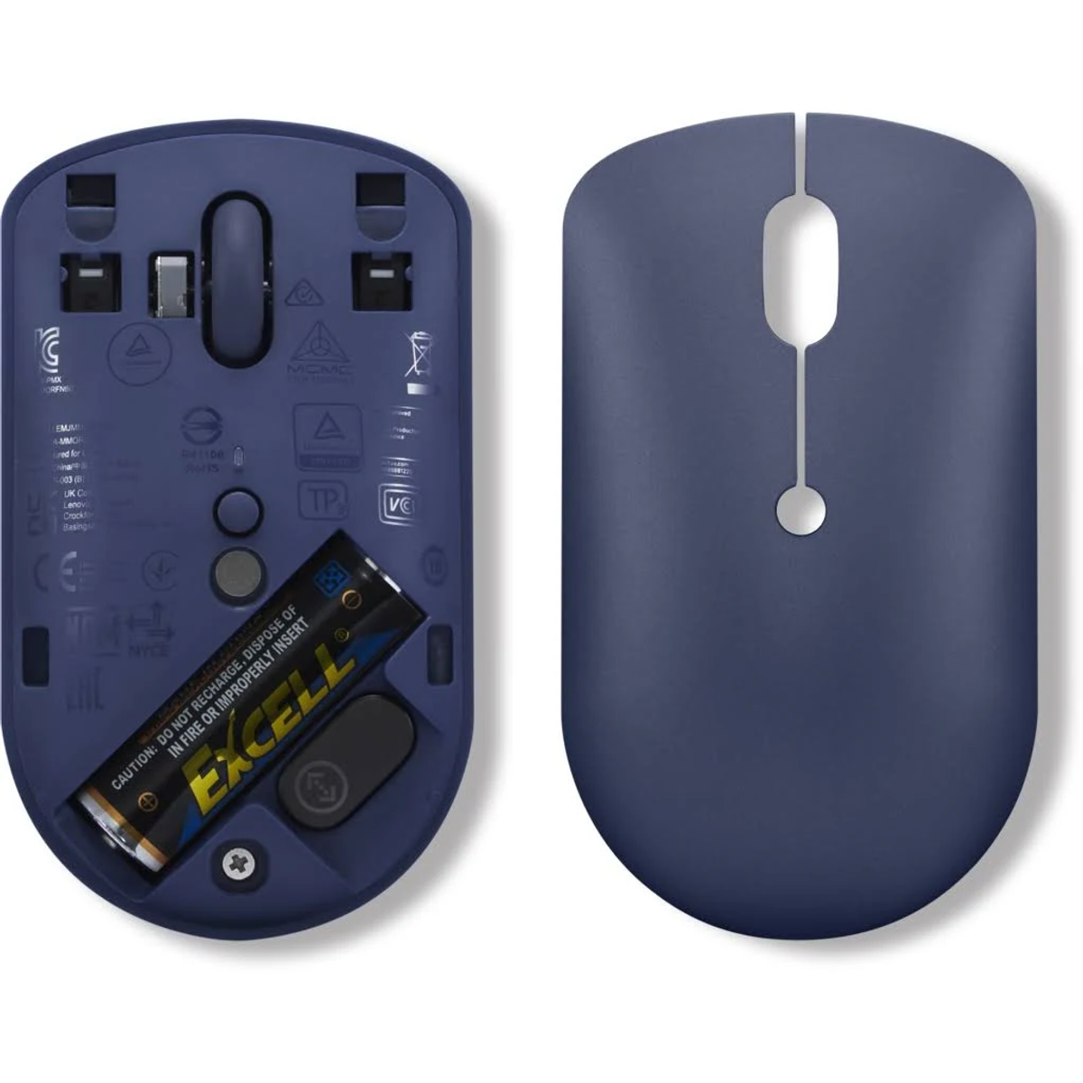 Niebieska mysz komputerowa z dolnymi detalami i baterią. Białe tło.