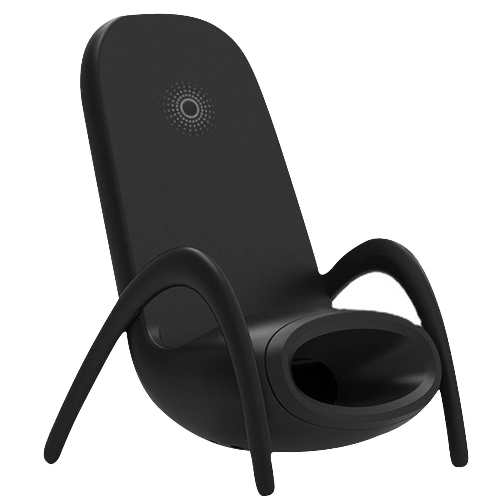 Soporte de carga negro con diseño único de silla, sobre blanco.