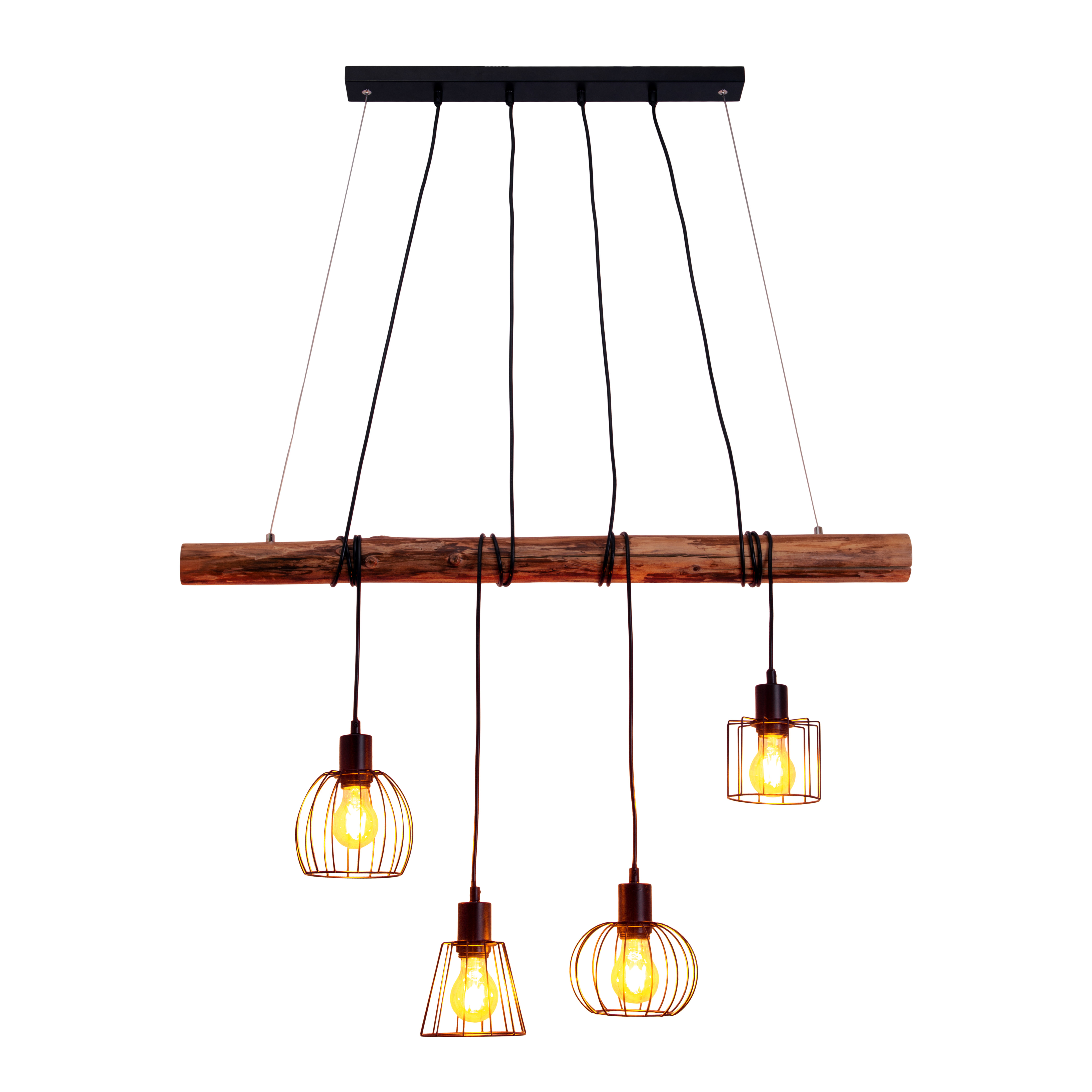 Lampe suspendue avec quatre lumières. Poutre en bois, cages en fil de fer, ampoules Edison. Fond blanc.