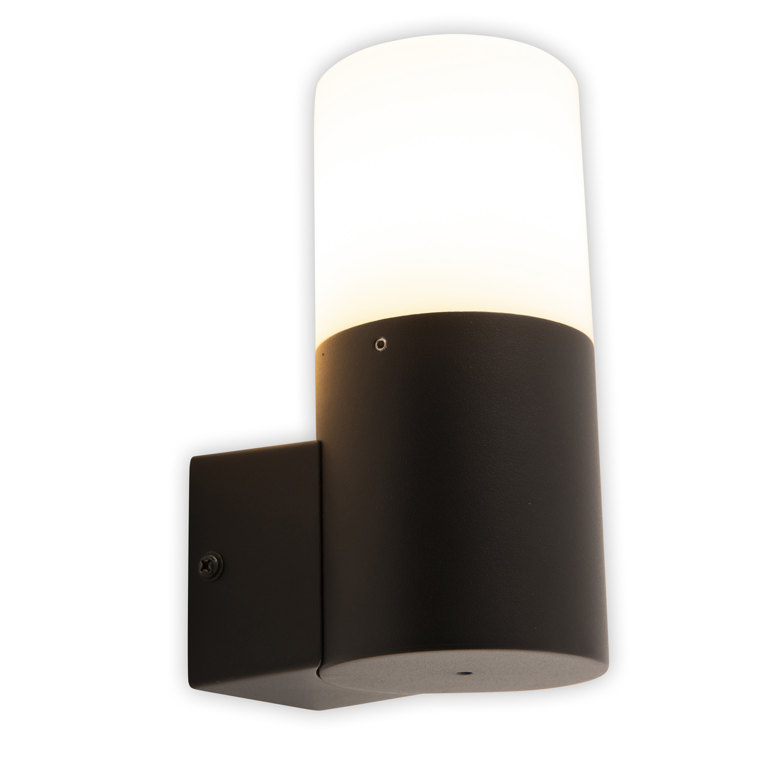 Eine Wandleuchte, schwarz mit zylindrischer Lichtquelle und weiß leuchtender Fläche. Weißer Hintergrund.