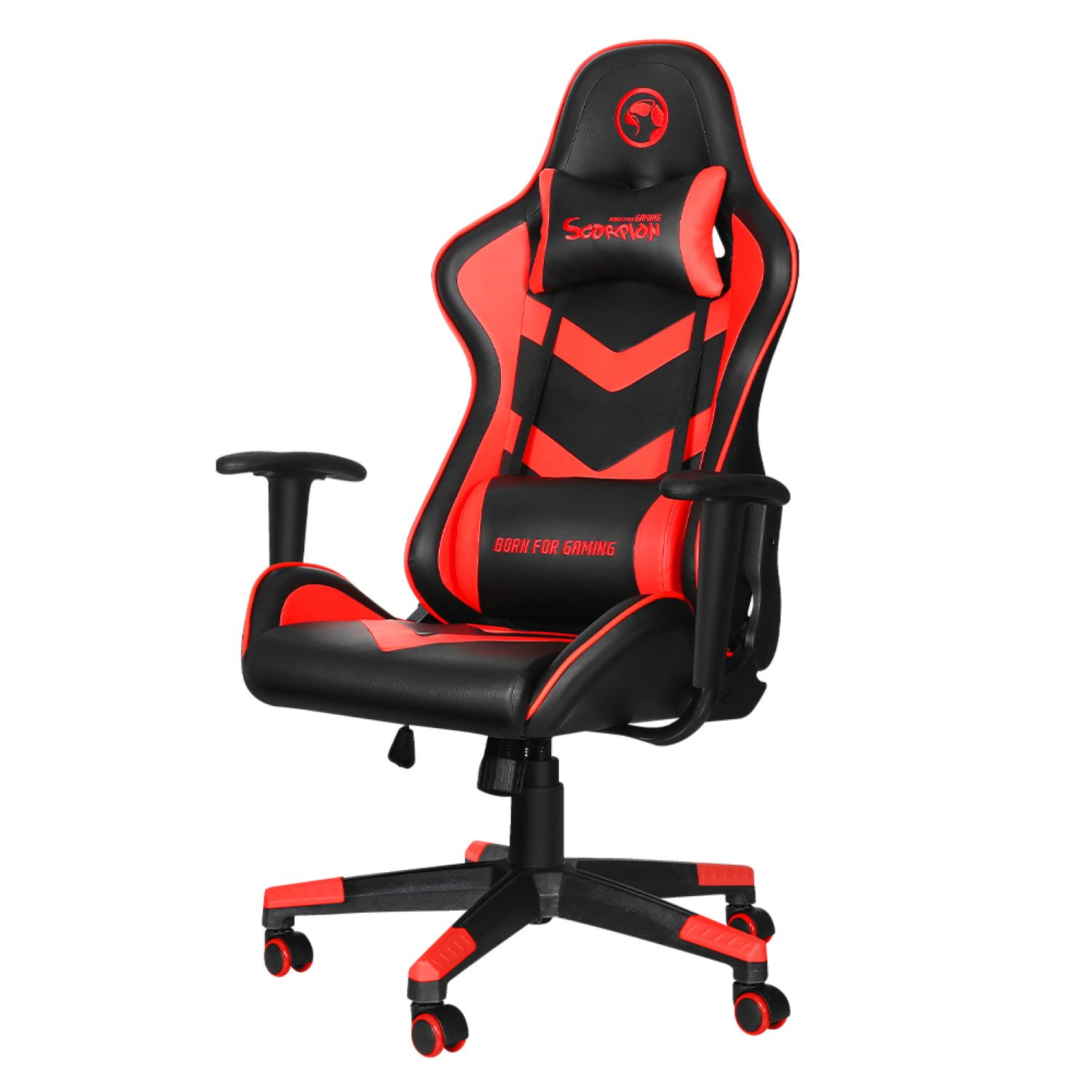 Schwarzer und roter Gaming-Stuhl. Mit Kopfstütze, Rückenlehne, Armlehnen und Rädern. Der Stuhl steht auf weißem Hintergrund.