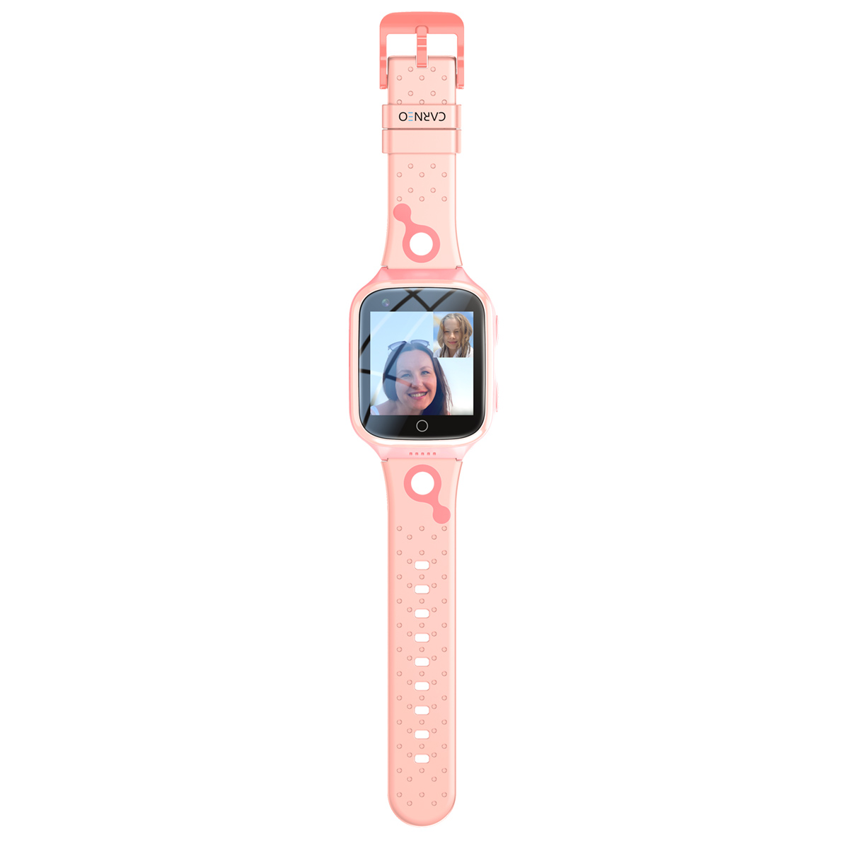Uno smartwatch rosa che mostra una videochiamata. Due persone sullo schermo. Sfondo bianco.