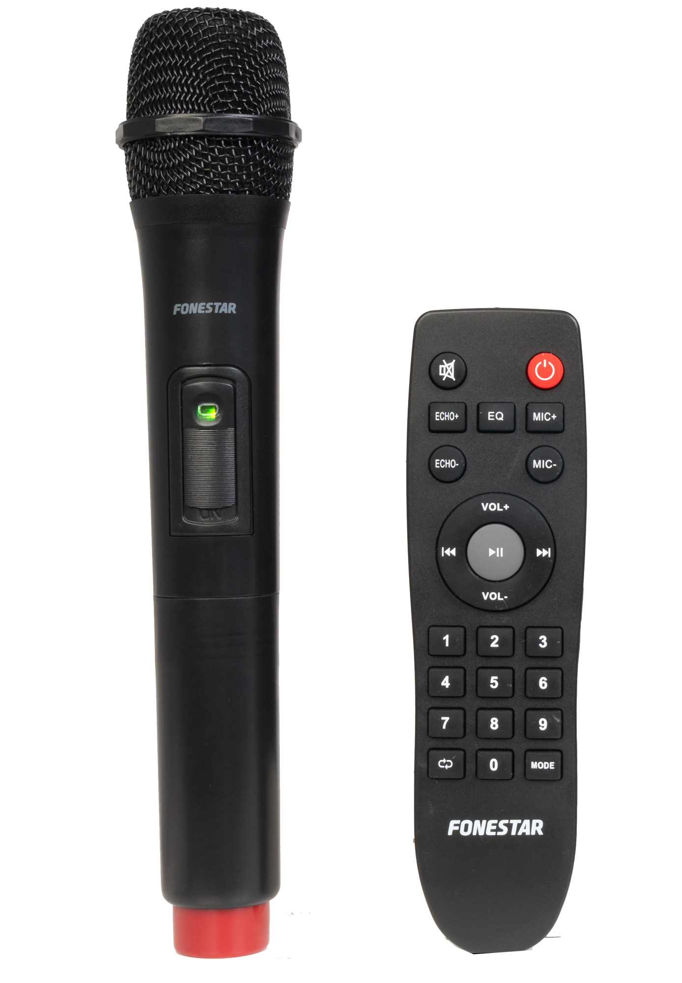 Czarny mikrofon i pilot z białym tłem.