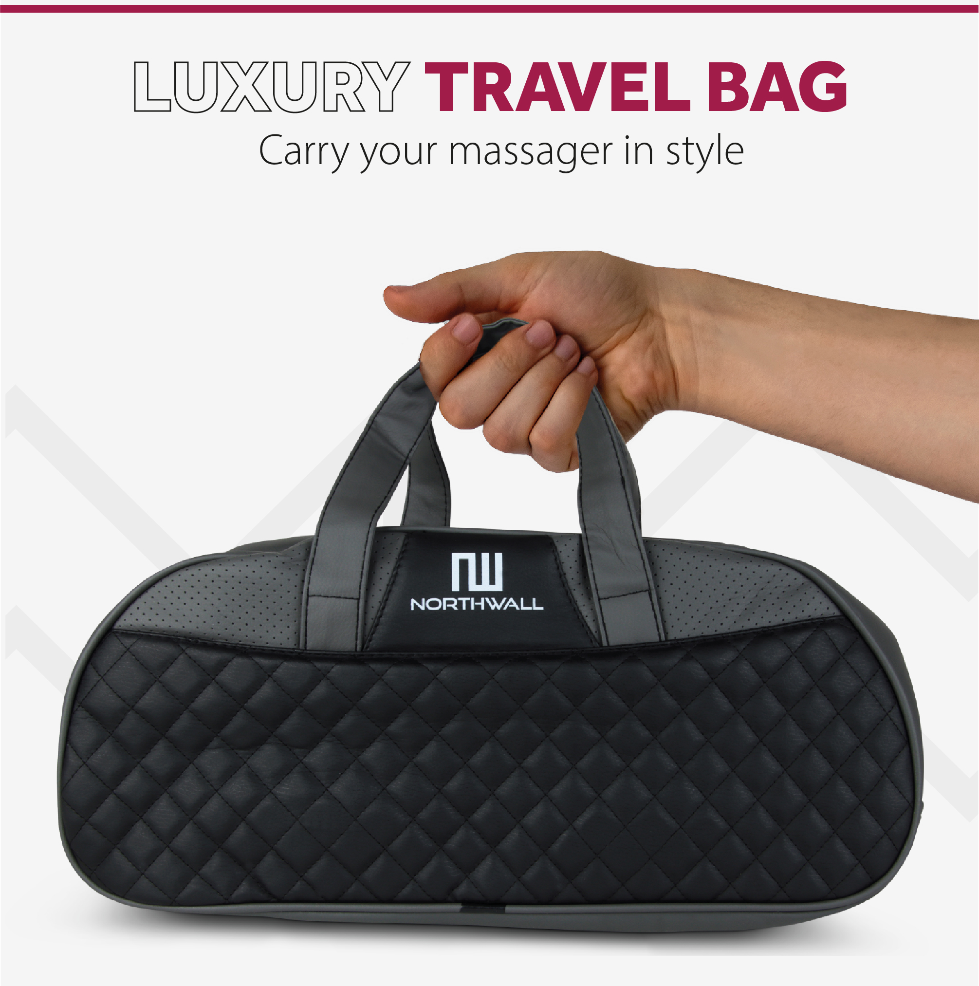 Eine Hand hält eine schwarze und graue Reisetasche mit dem Text 'LUXUS-REISETASCHE'.
