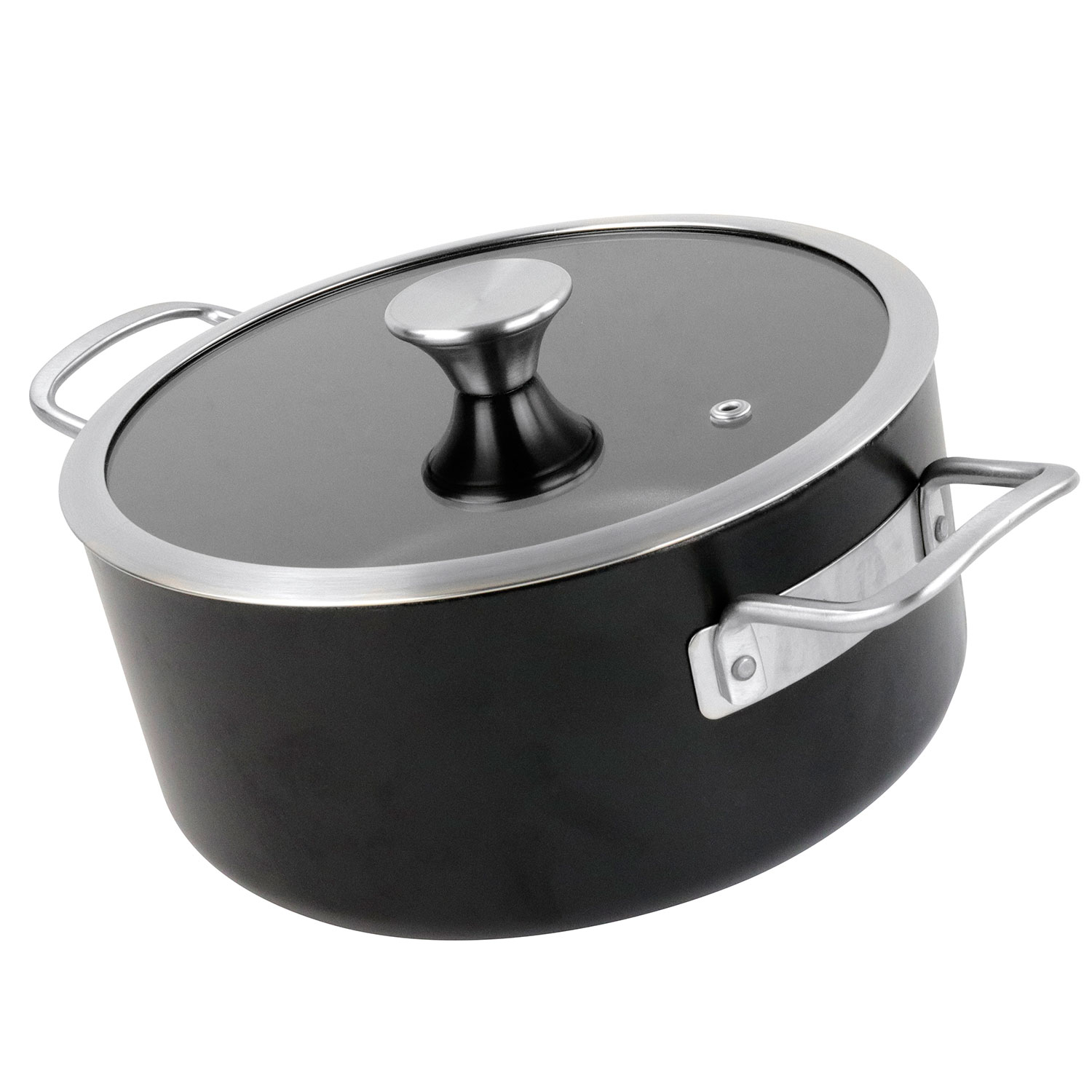 Una olla negra con asas y una tapa de vidrio con borde y asa plateados, aislada sobre blanco.